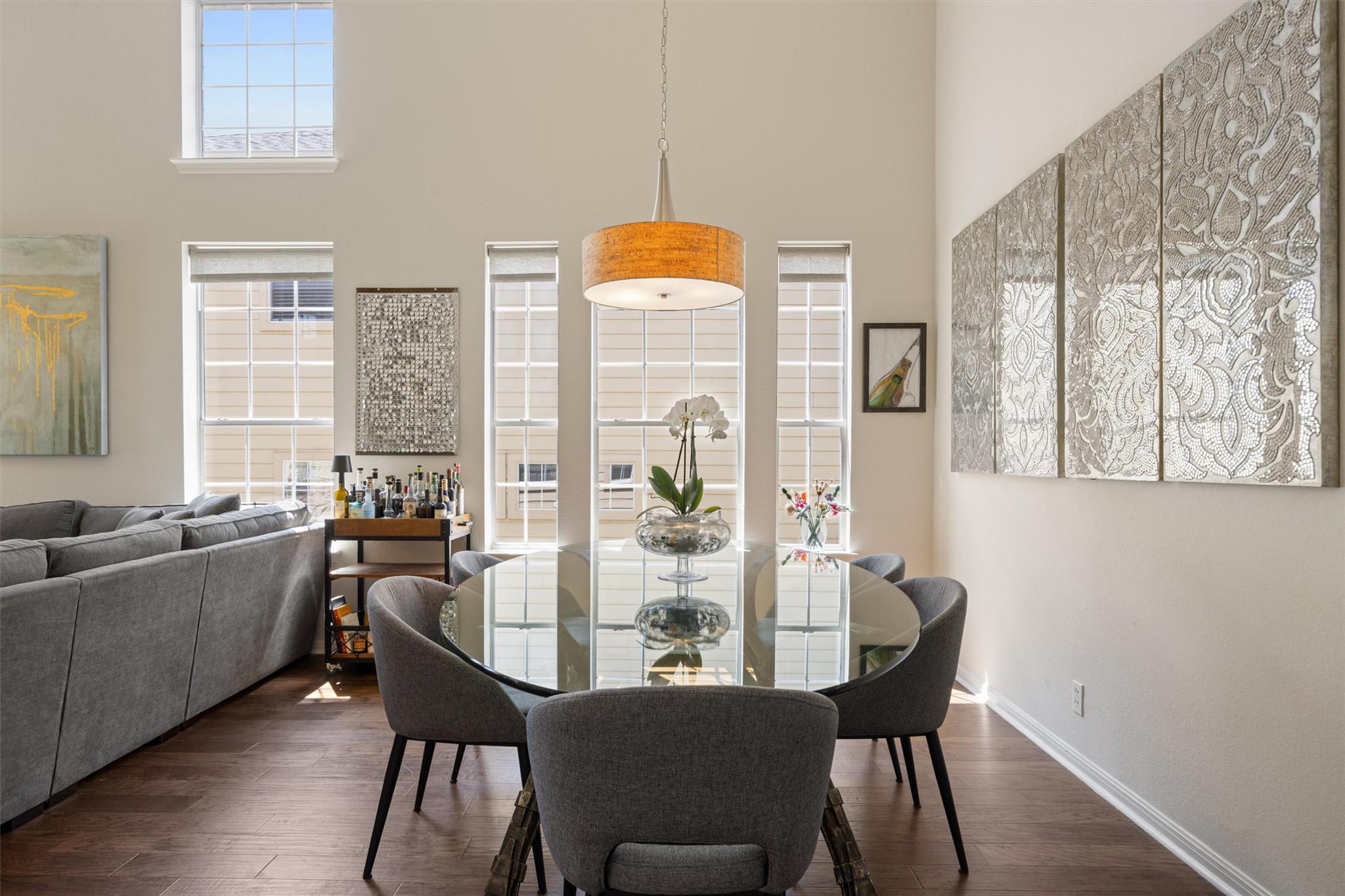 7901 Southwest Pkwy # 4, Austin, TX 78735