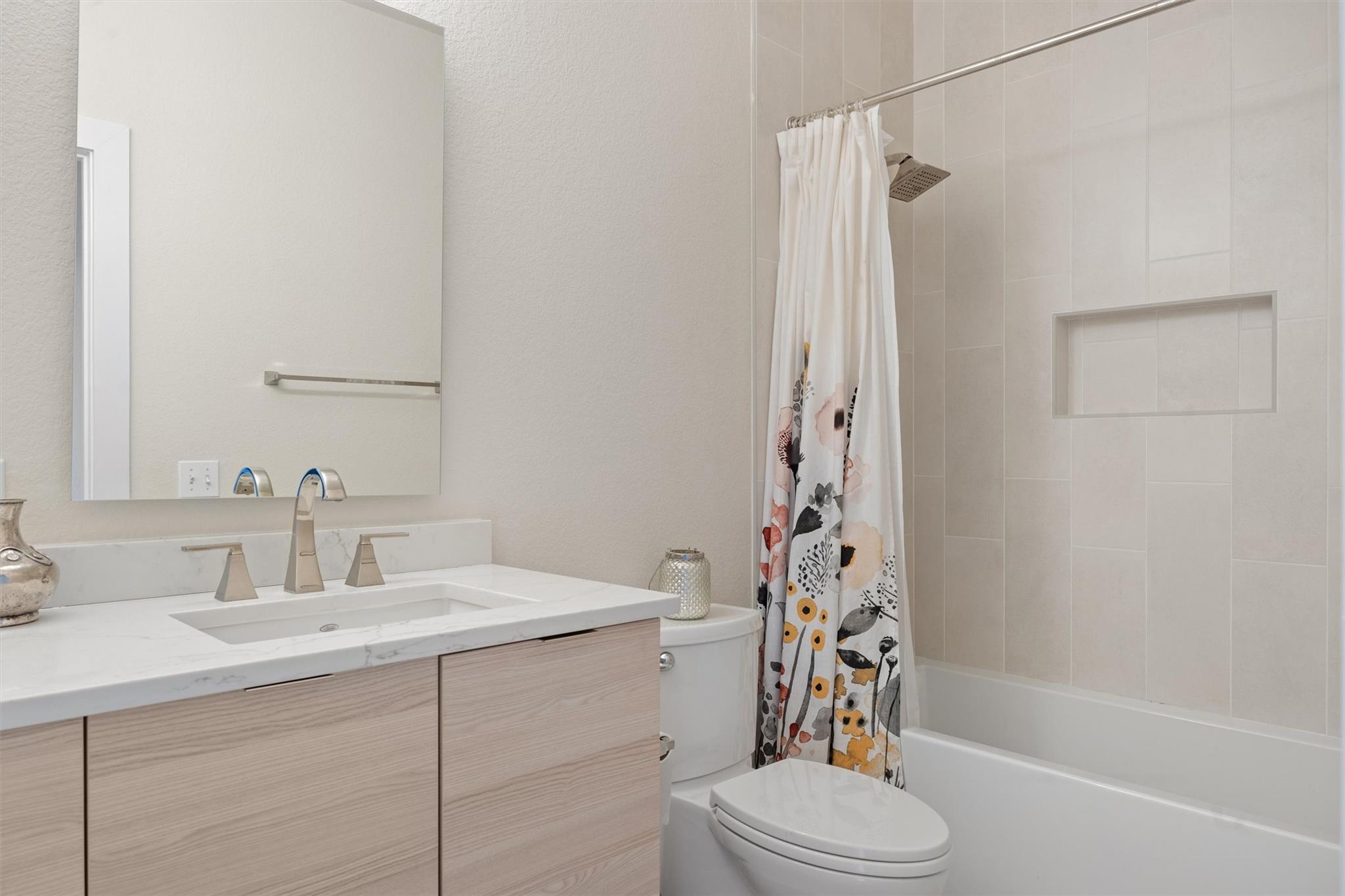 7901 Southwest Pkwy # 4, Austin, TX 78735