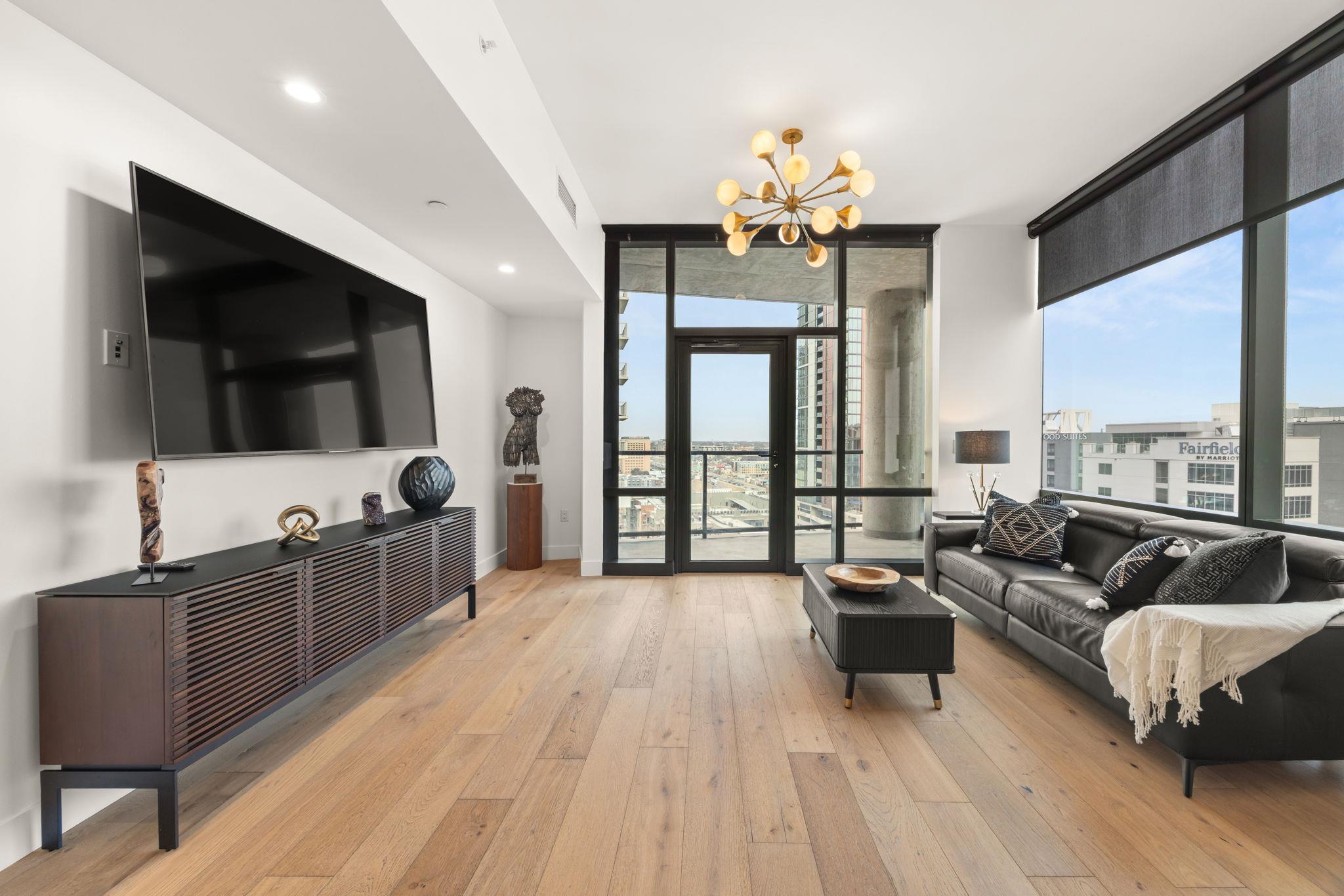 70 Rainey St # 1509, Austin, TX 78701