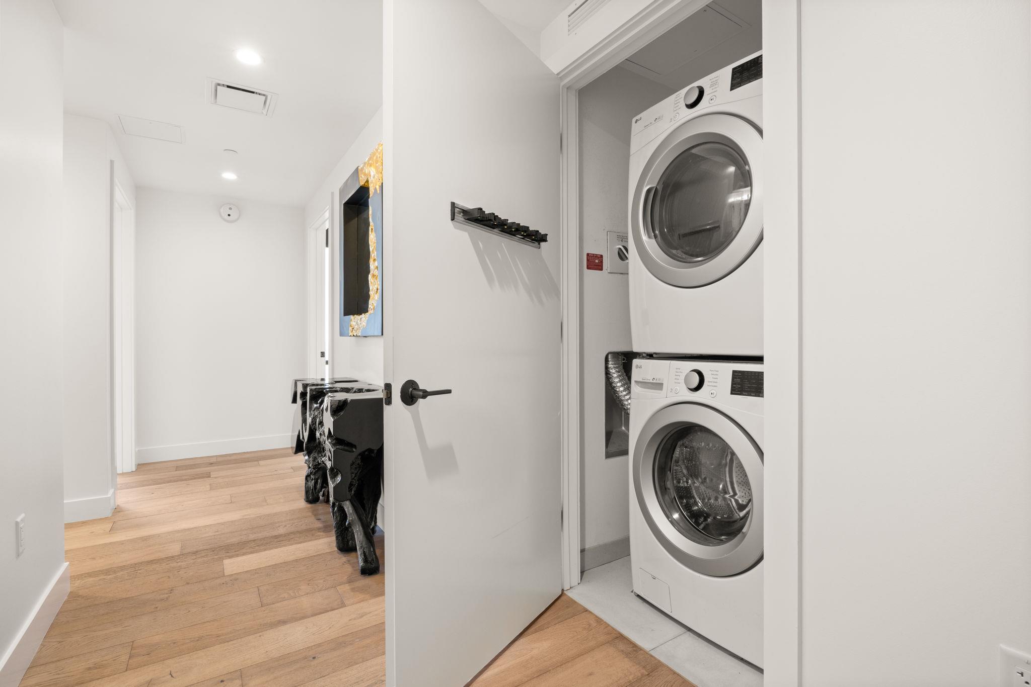 70 Rainey St # 1509, Austin, TX 78701