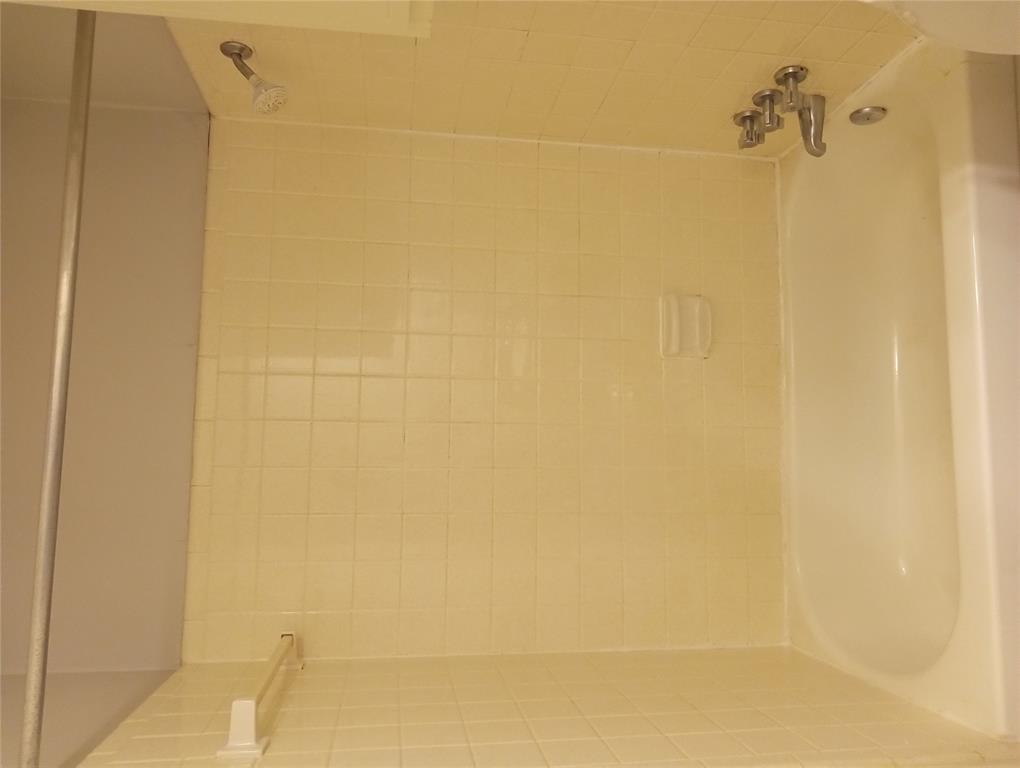 606 W 51st St # 102, Austin, TX 78751