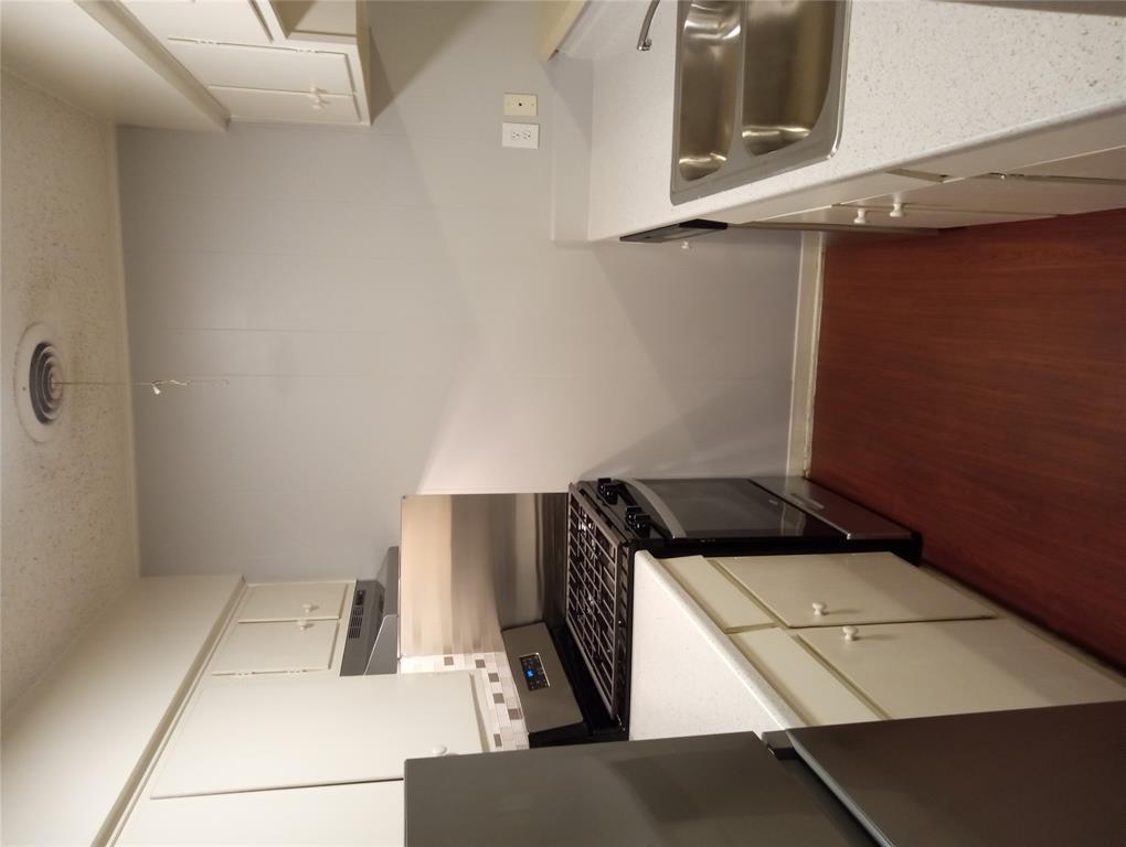 606 W 51st St # 102, Austin, TX 78751