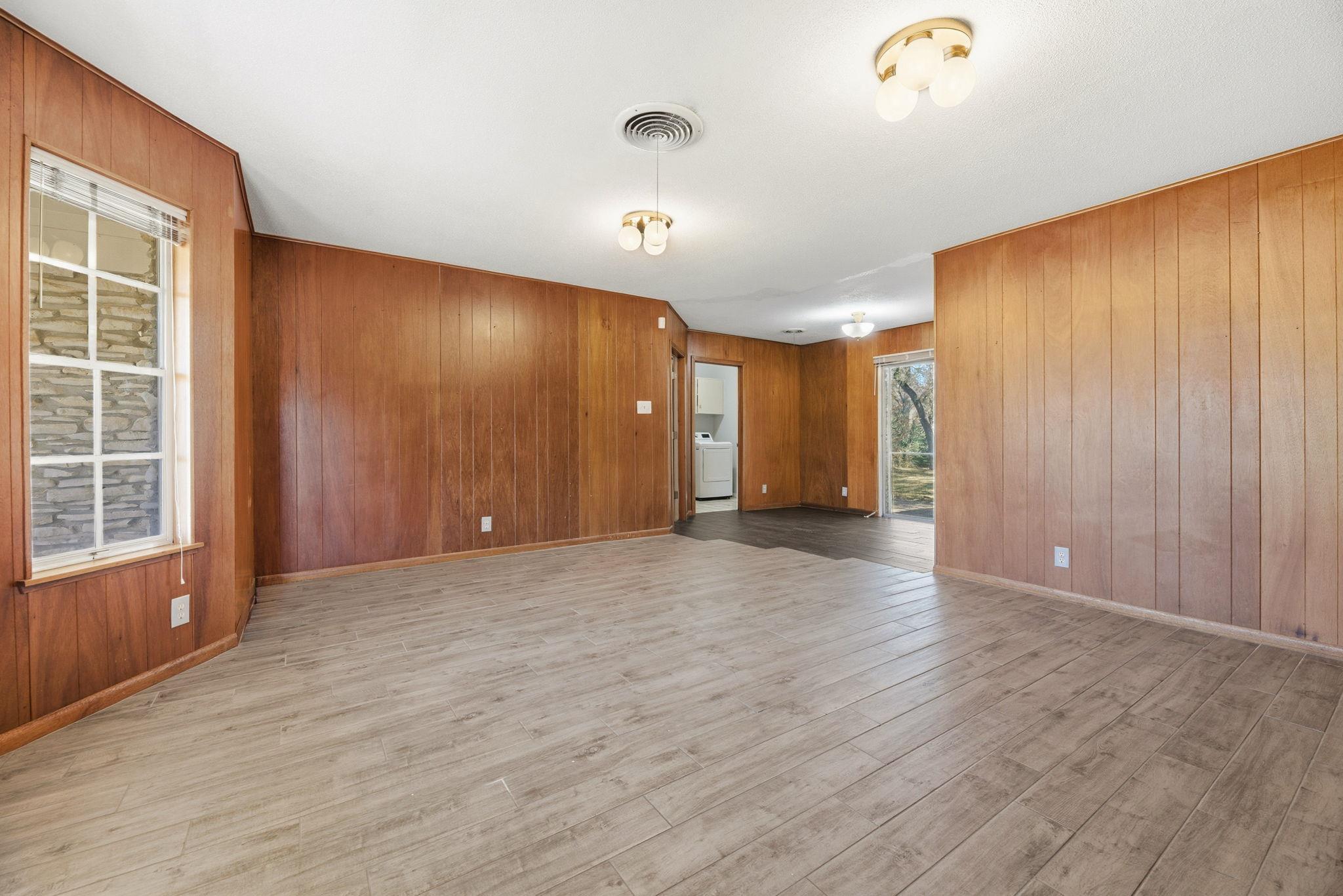 6105 Oakclaire Dr, Austin, TX 78735