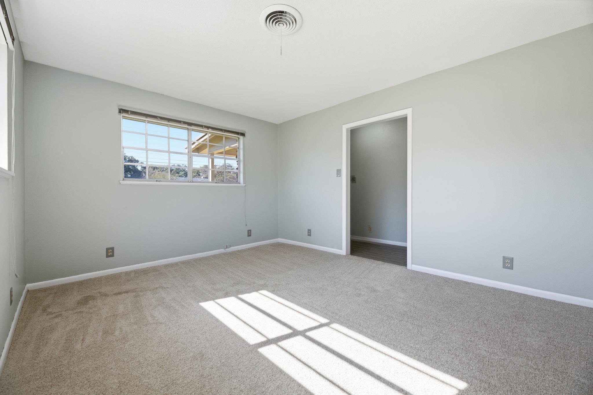 6105 Oakclaire Dr, Austin, TX 78735