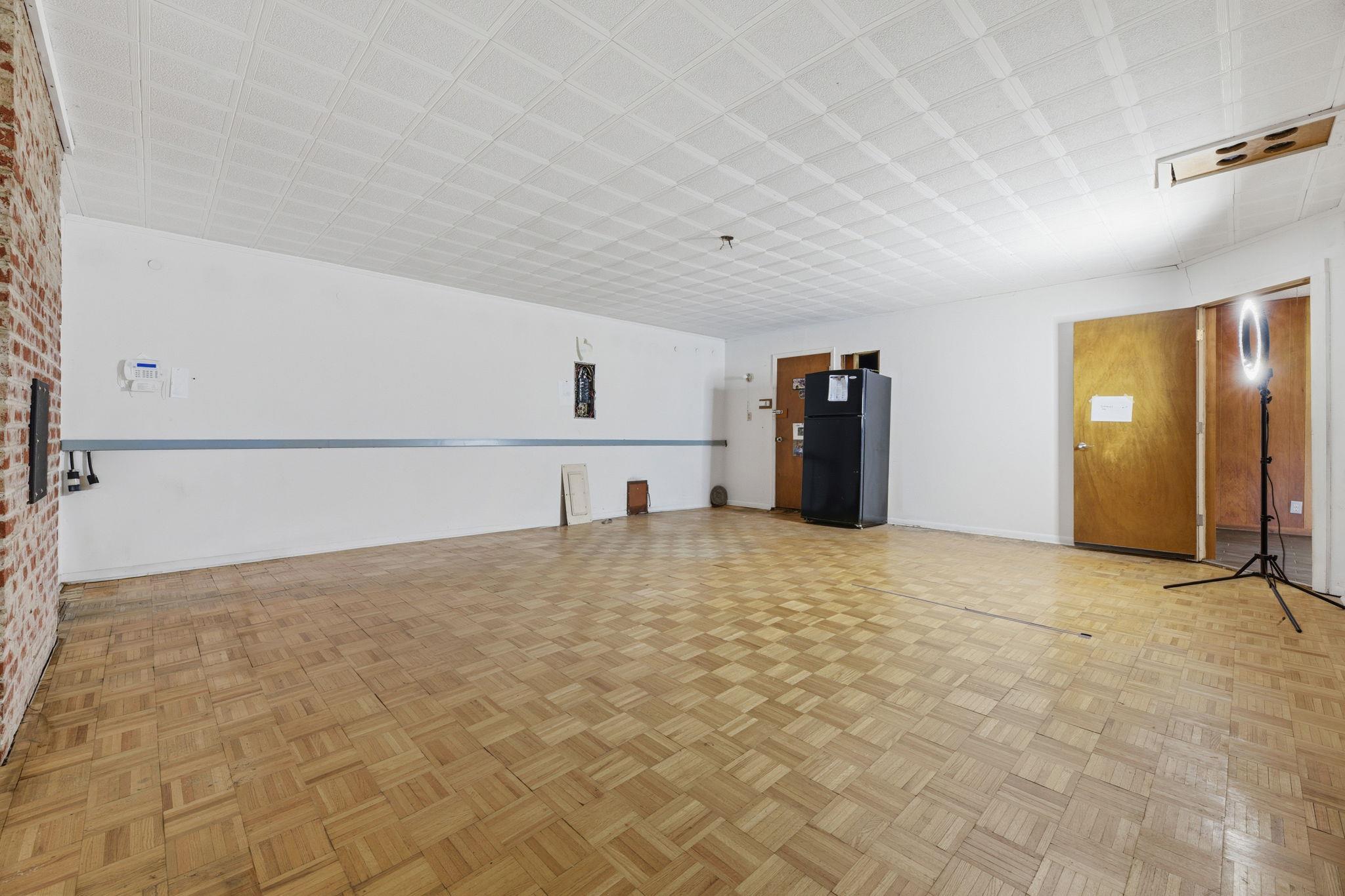 6105 Oakclaire Dr, Austin, TX 78735