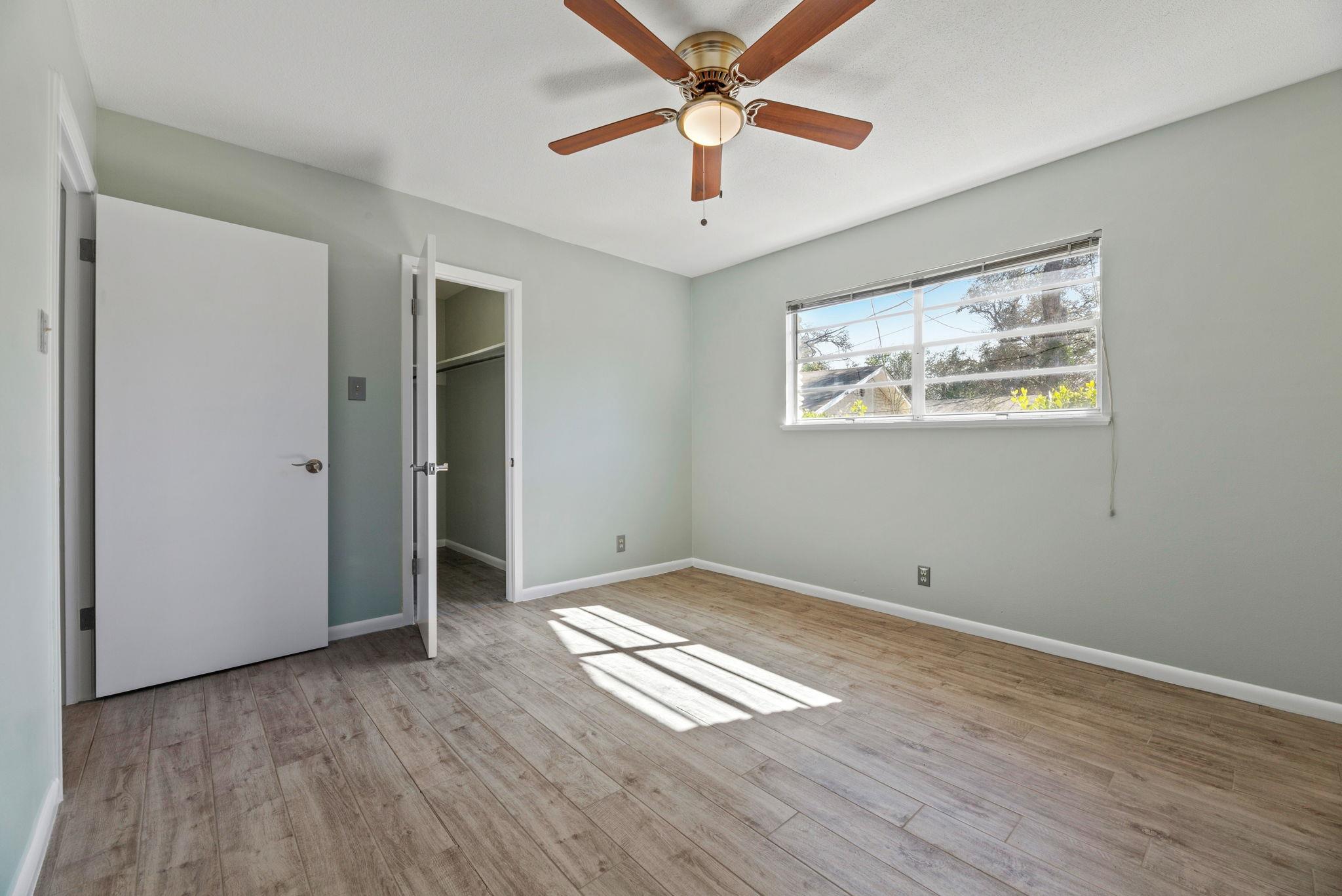 6105 Oakclaire Dr, Austin, TX 78735