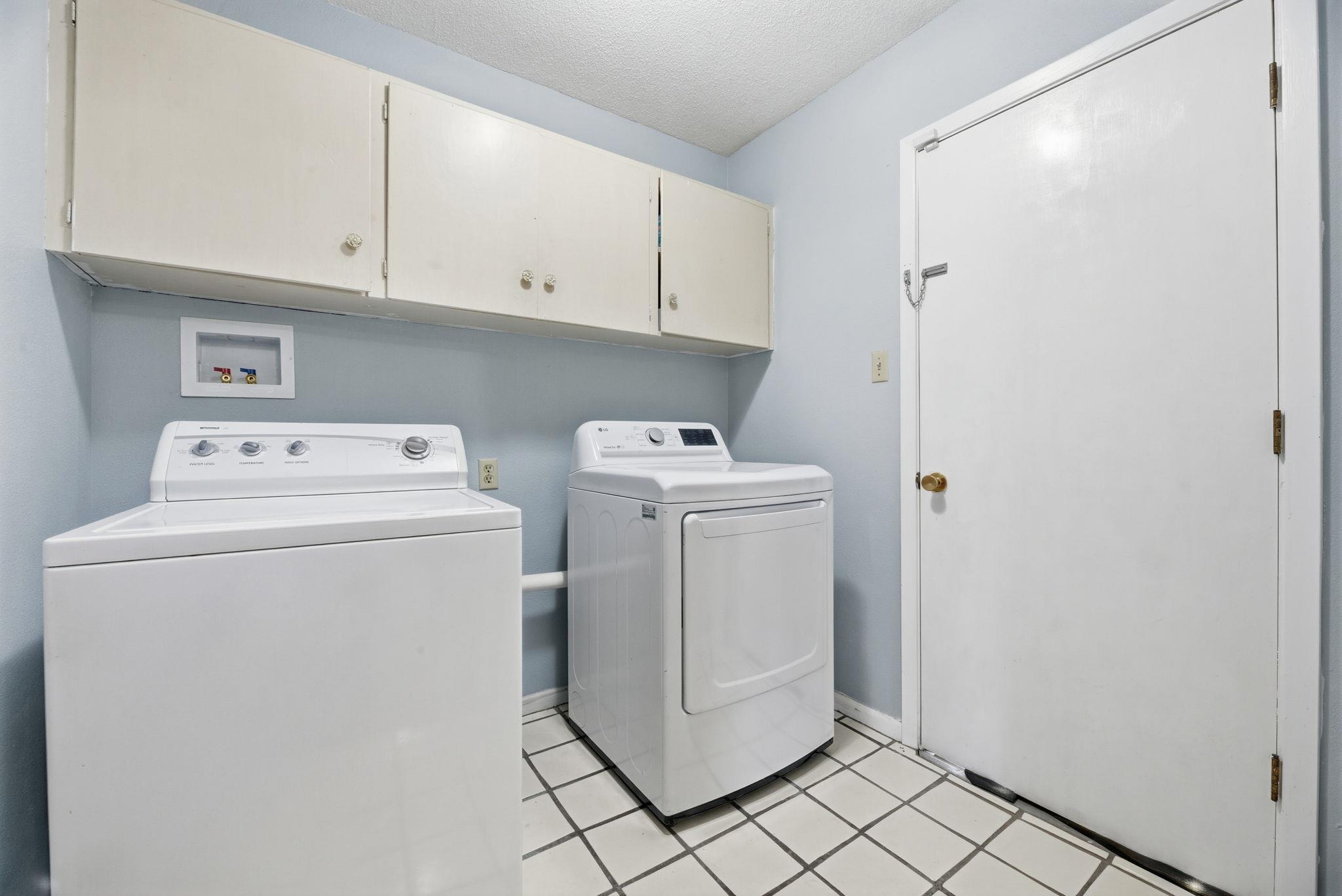 6105 Oakclaire Dr, Austin, TX 78735