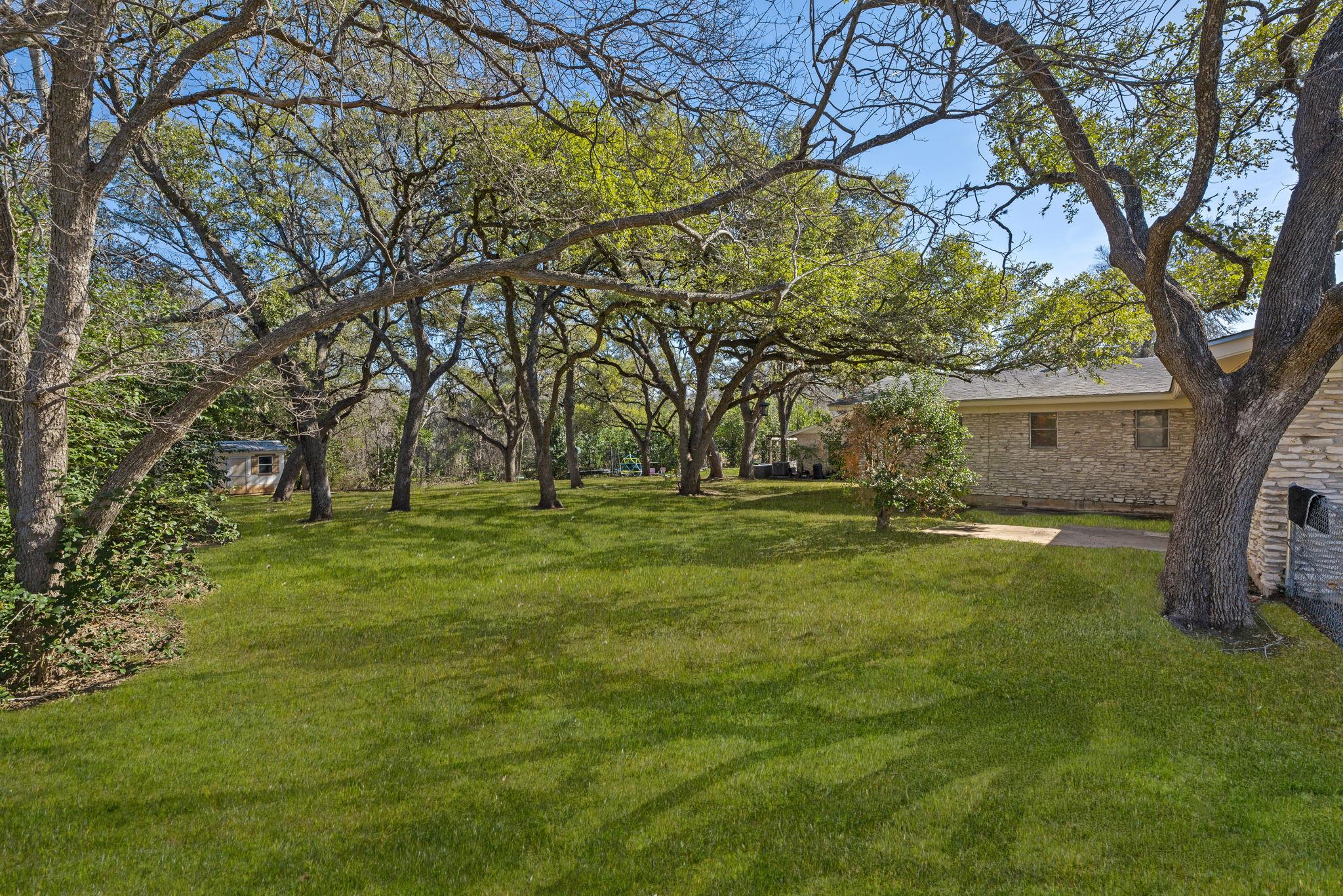 6105 Oakclaire Dr, Austin, TX 78735