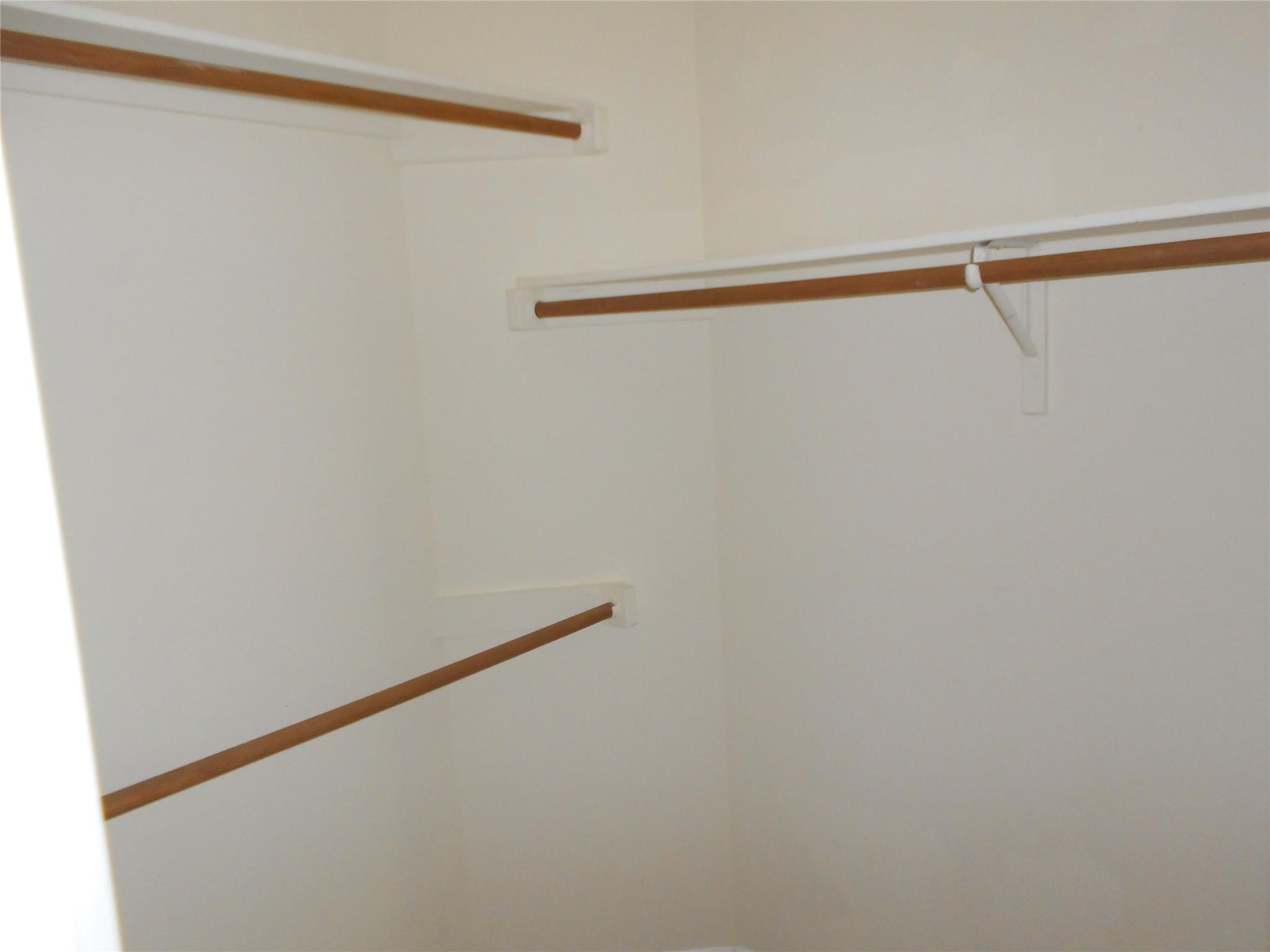 701 Los Robles Rd, Leander, TX 78641