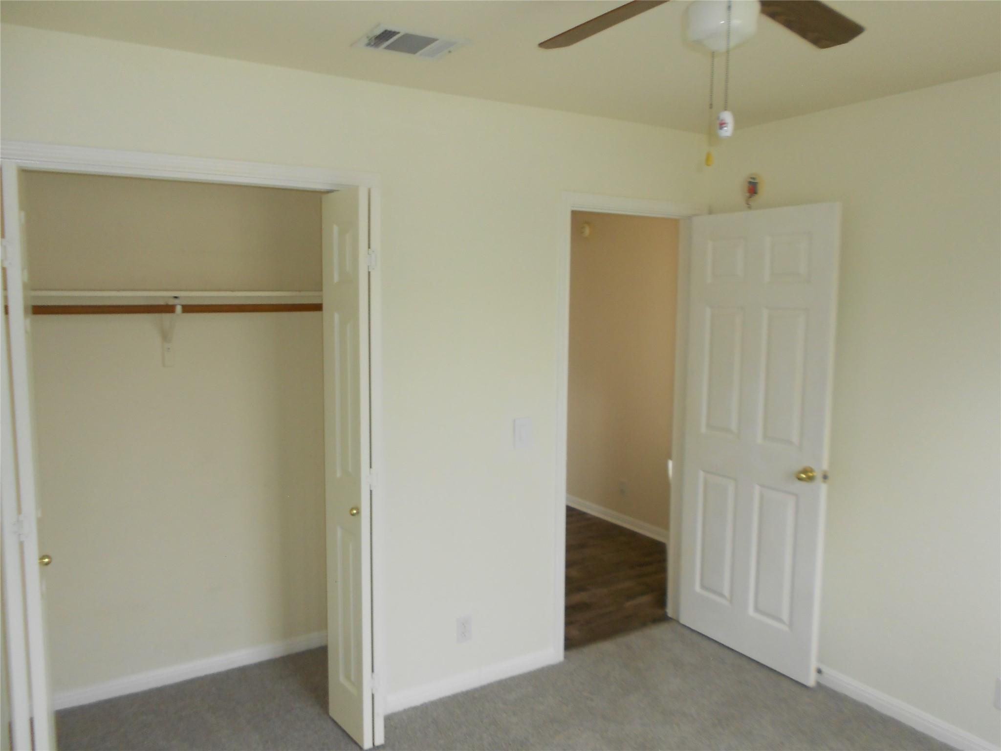 701 Los Robles Rd, Leander, TX 78641