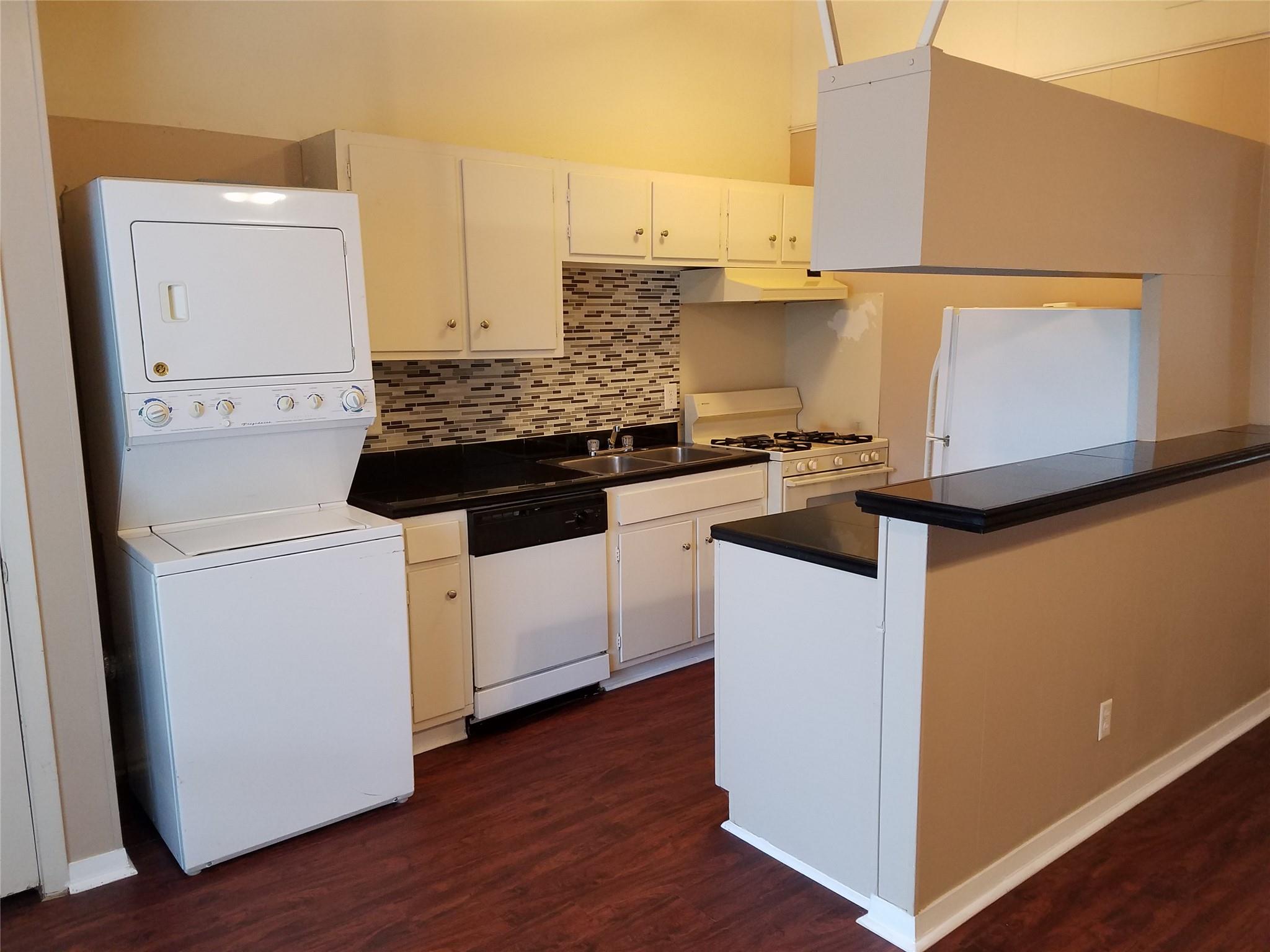 606 W 51st St # 104, Austin, TX 78751