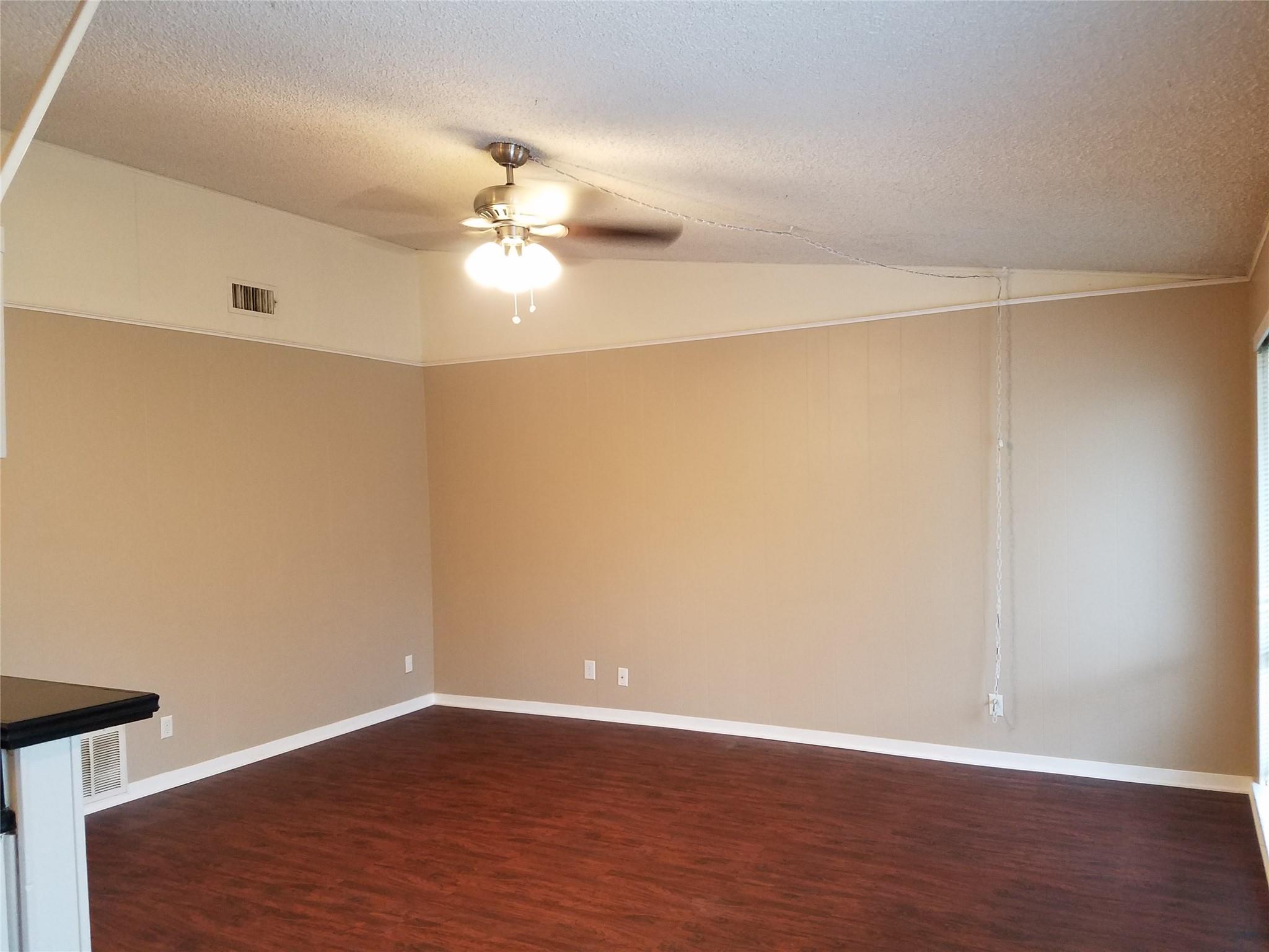 606 W 51st St # 104, Austin, TX 78751