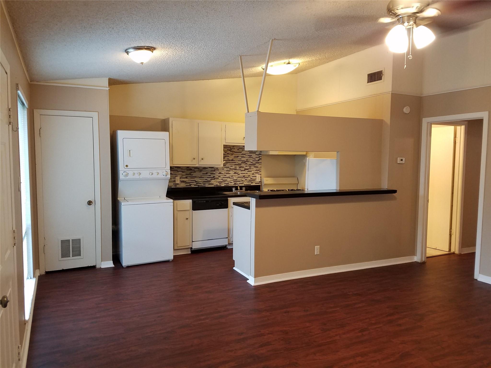 606 W 51st St # 104, Austin, TX 78751