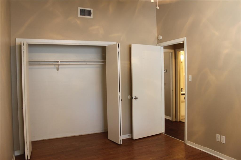 606 W 51st St # 104, Austin, TX 78751