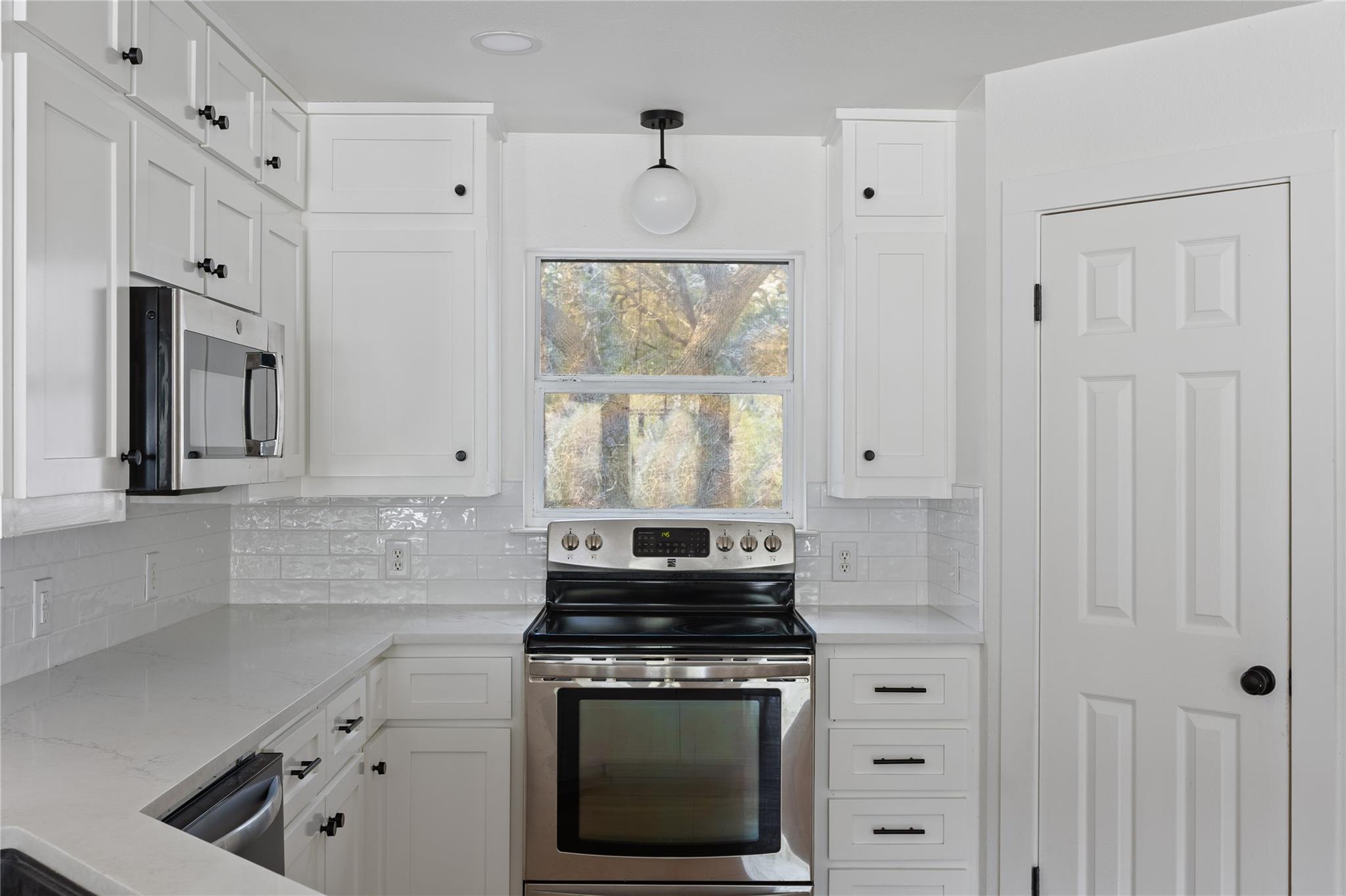 2300 River Rd, Wimberley, TX 78676