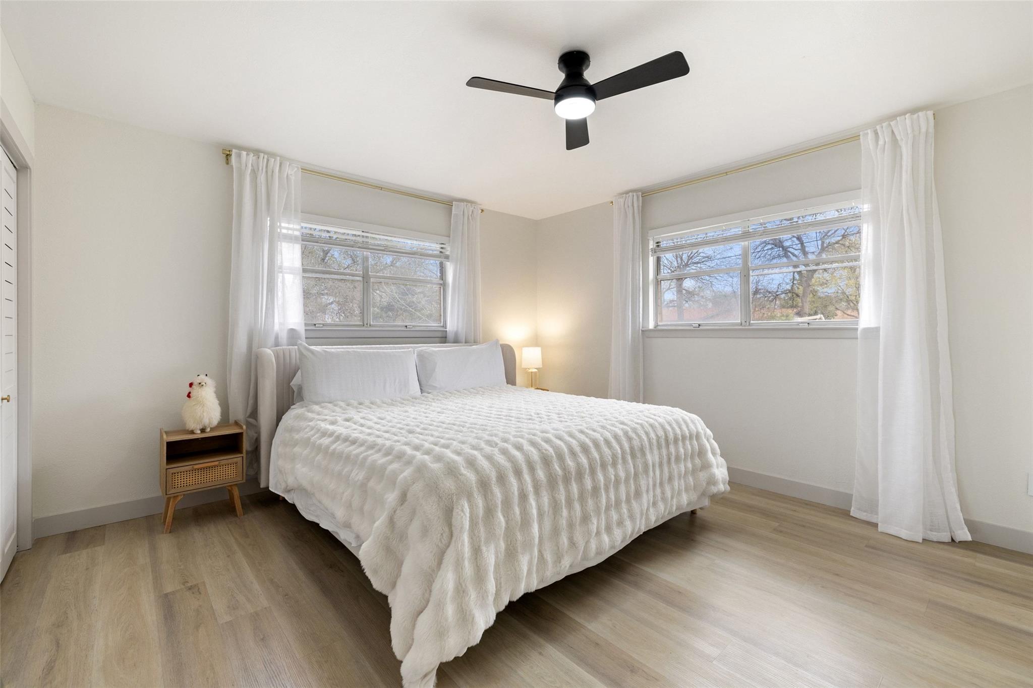 1001 E Applegate Dr, Austin, TX 78753