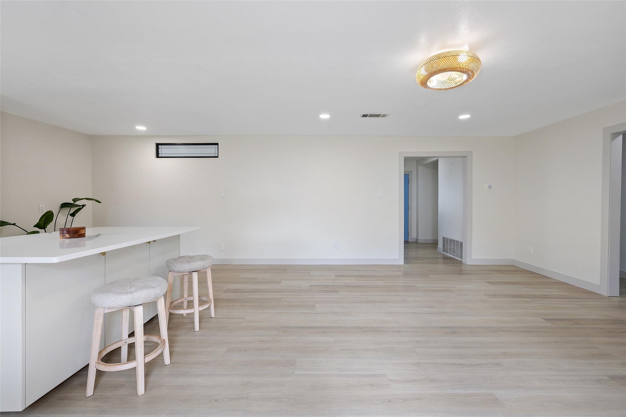 1001 E Applegate Dr, Austin, TX 78753