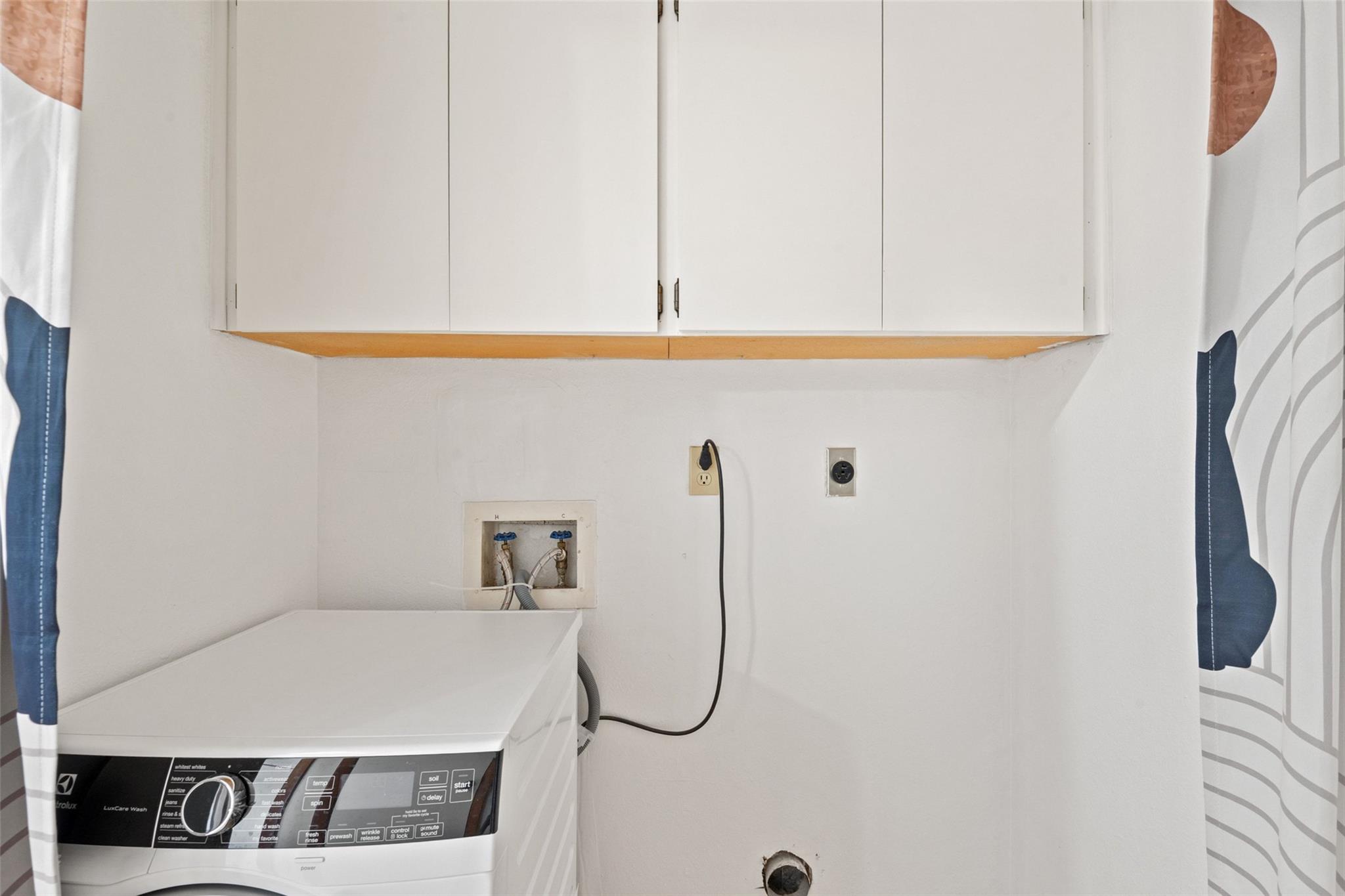 8623 Putnam Dr # A, Austin, TX 78757