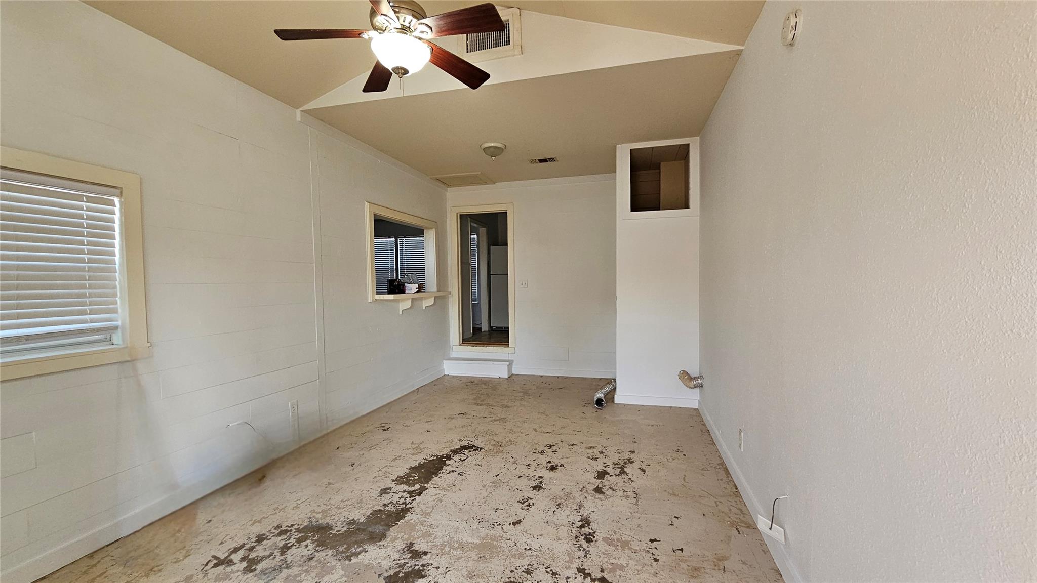 420 Stonewall St, Kerrville, TX 78028