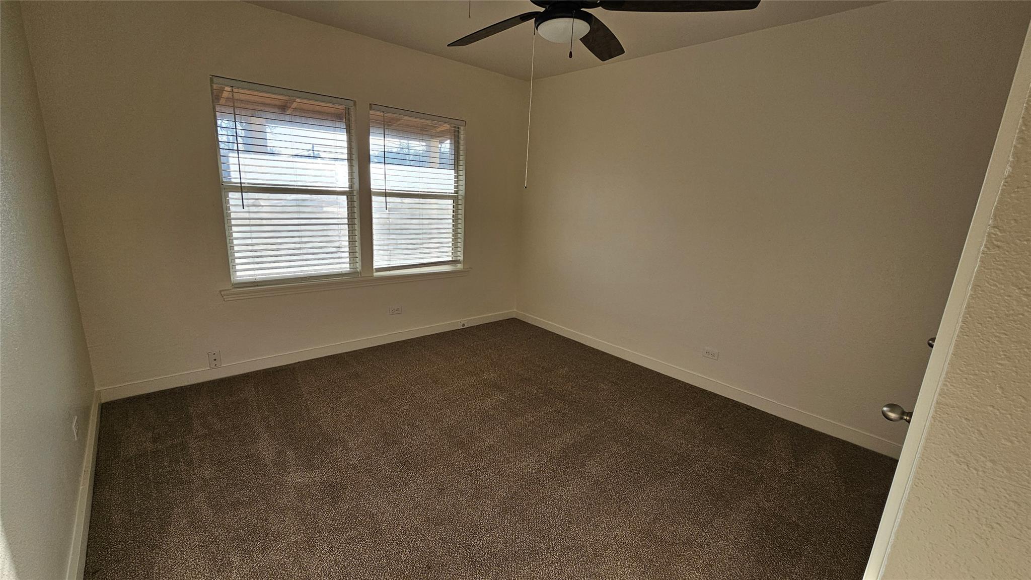 420 Stonewall St, Kerrville, TX 78028