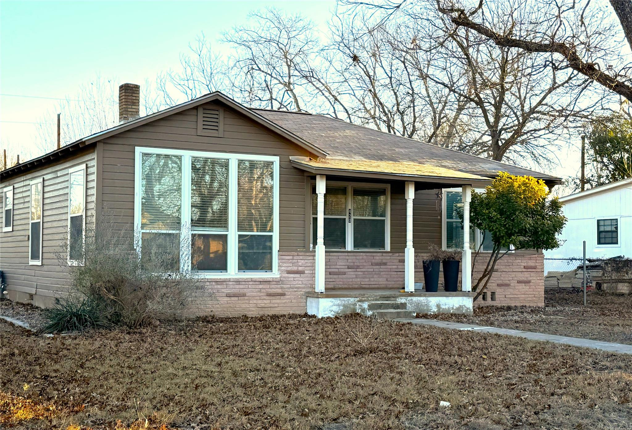 420 Stonewall St, Kerrville, TX 78028