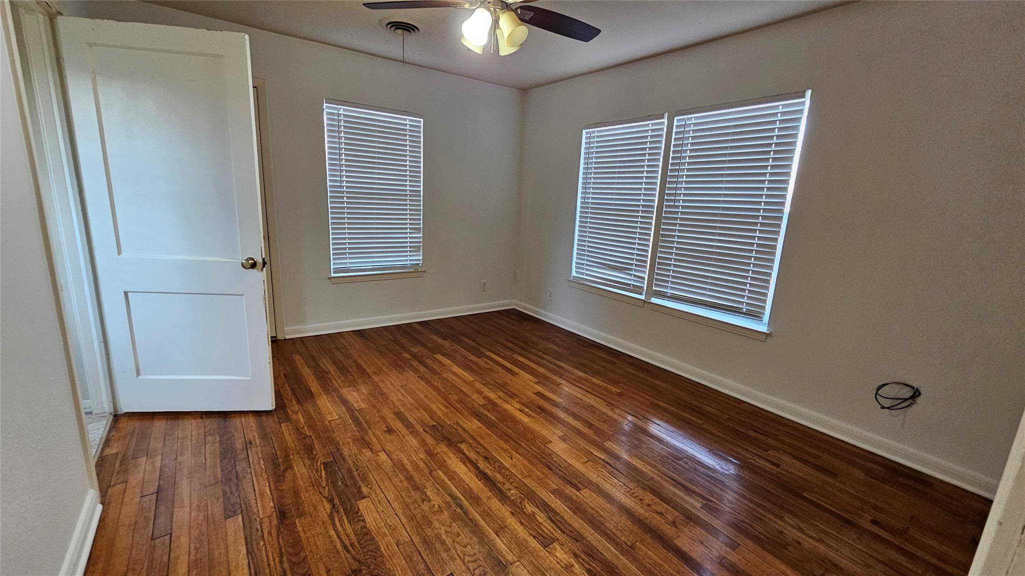 420 Stonewall St, Kerrville, TX 78028