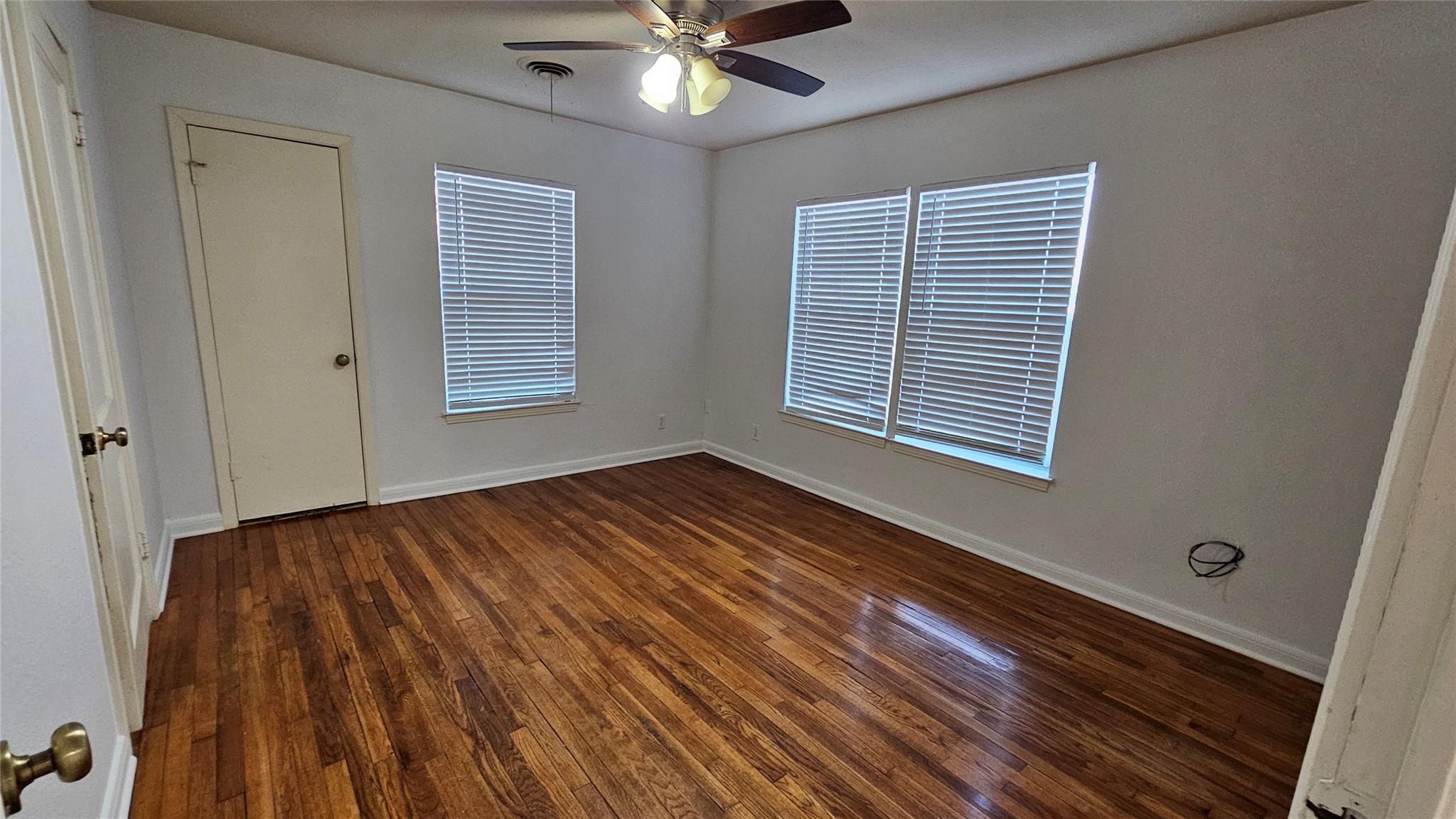 420 Stonewall St, Kerrville, TX 78028