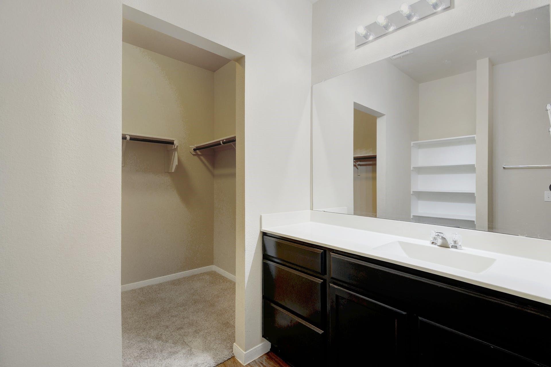 421 Pentire Way, Hutto, TX 78634