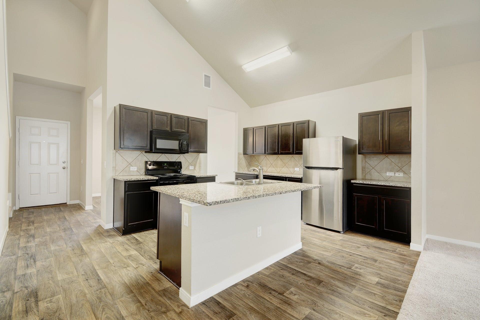 421 Pentire Way, Hutto, TX 78634