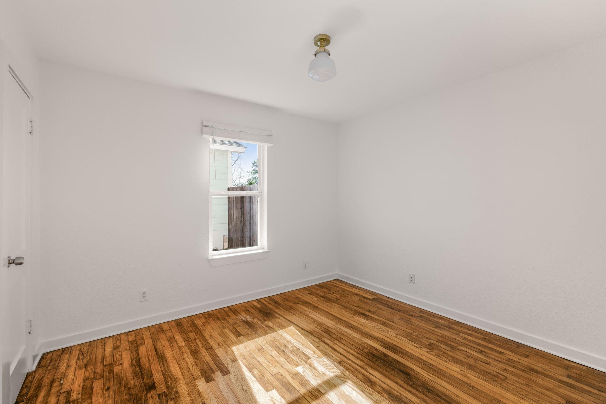 1180 1/2 Sol Wilson Ave, Austin, TX 78702