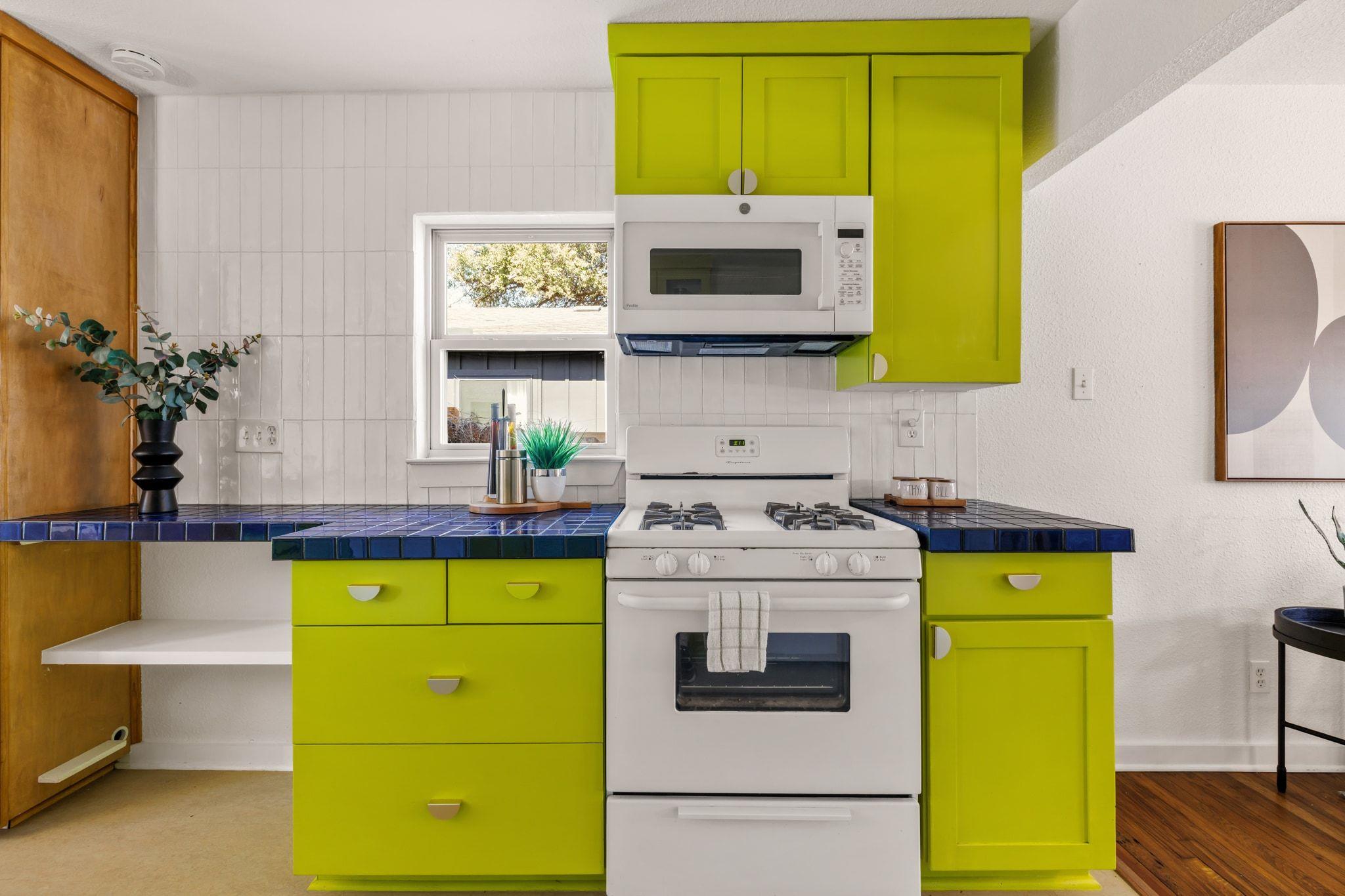 1180 1/2 Sol Wilson Ave, Austin, TX 78702