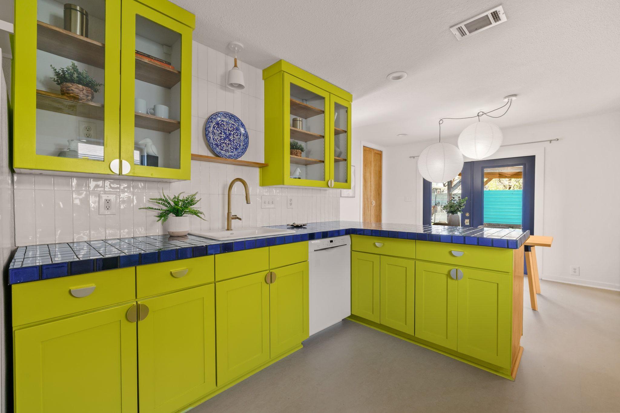 1180 1/2 Sol Wilson Ave, Austin, TX 78702