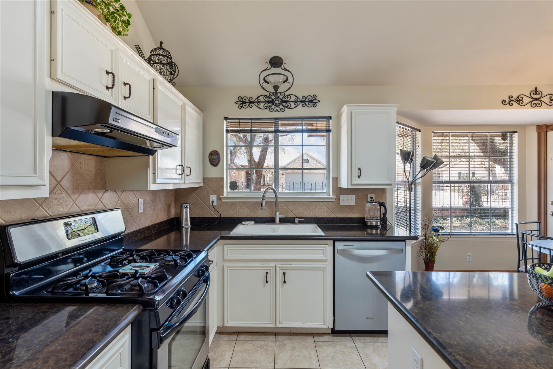 1211 Sugarberry Dr, Cedar Park, TX 78613