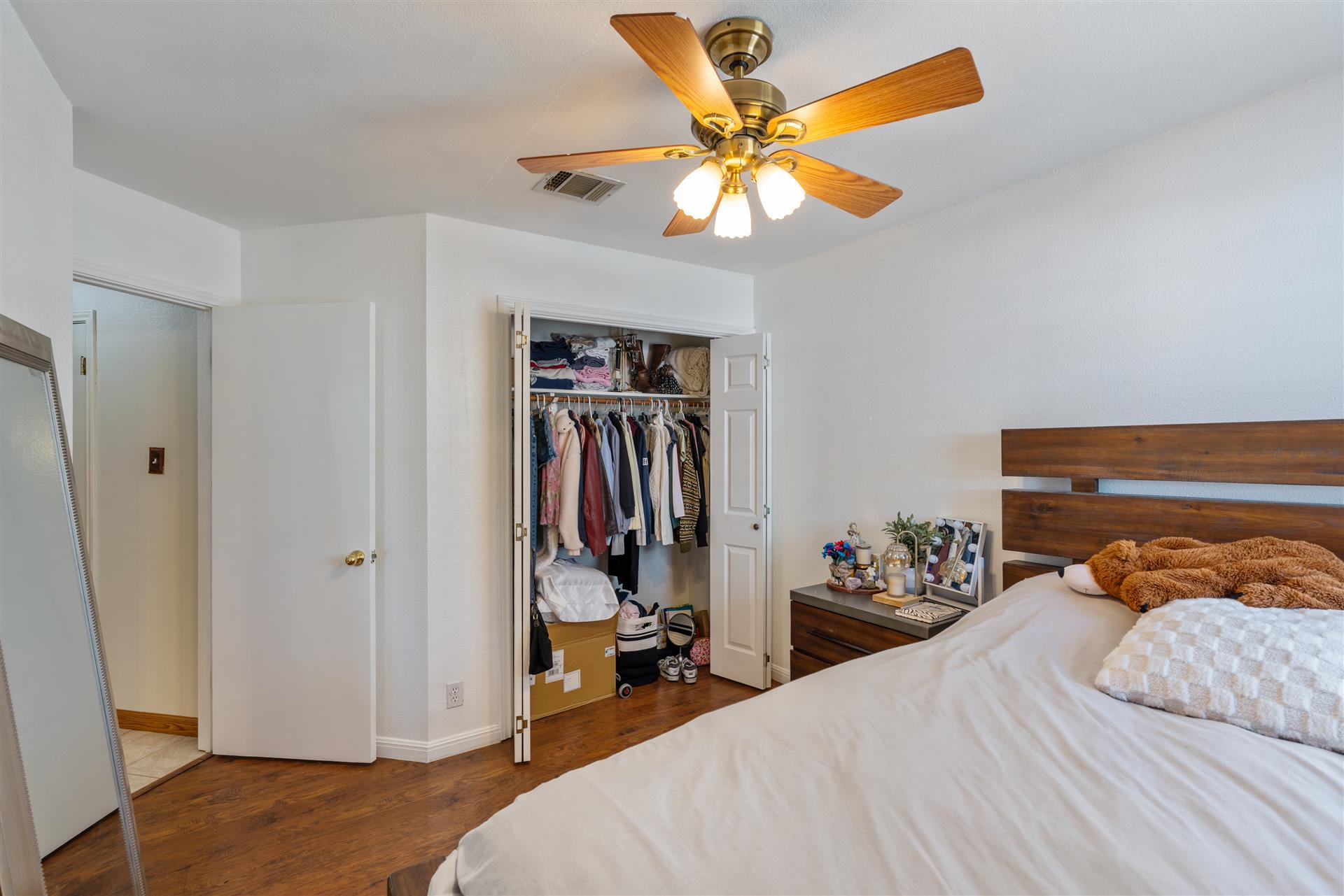 1211 Sugarberry Dr, Cedar Park, TX 78613