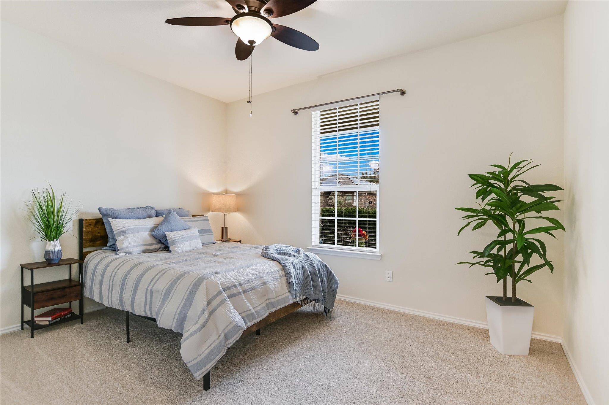 105 Thrasher Cv, Leander, TX 78641