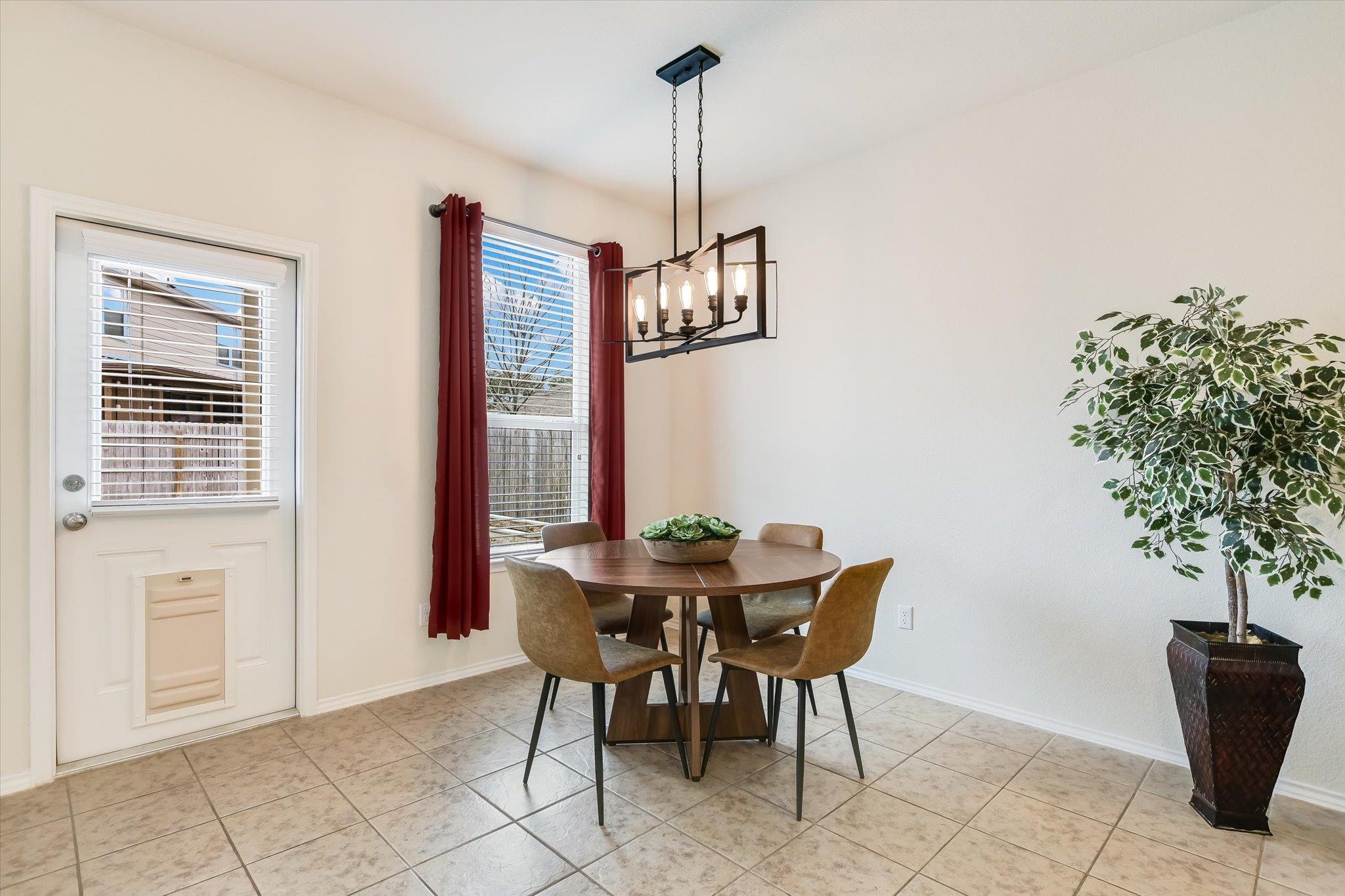 105 Thrasher Cv, Leander, TX 78641