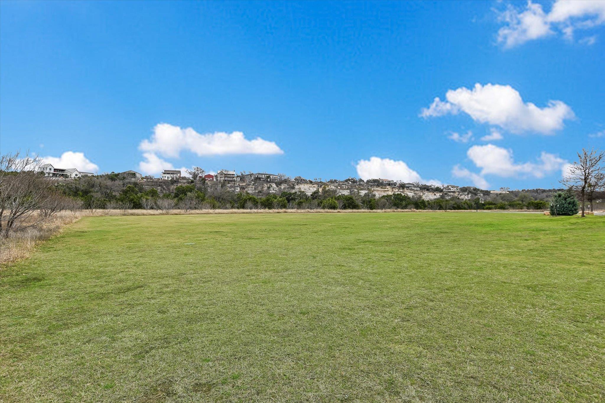 105 Thrasher Cv, Leander, TX 78641