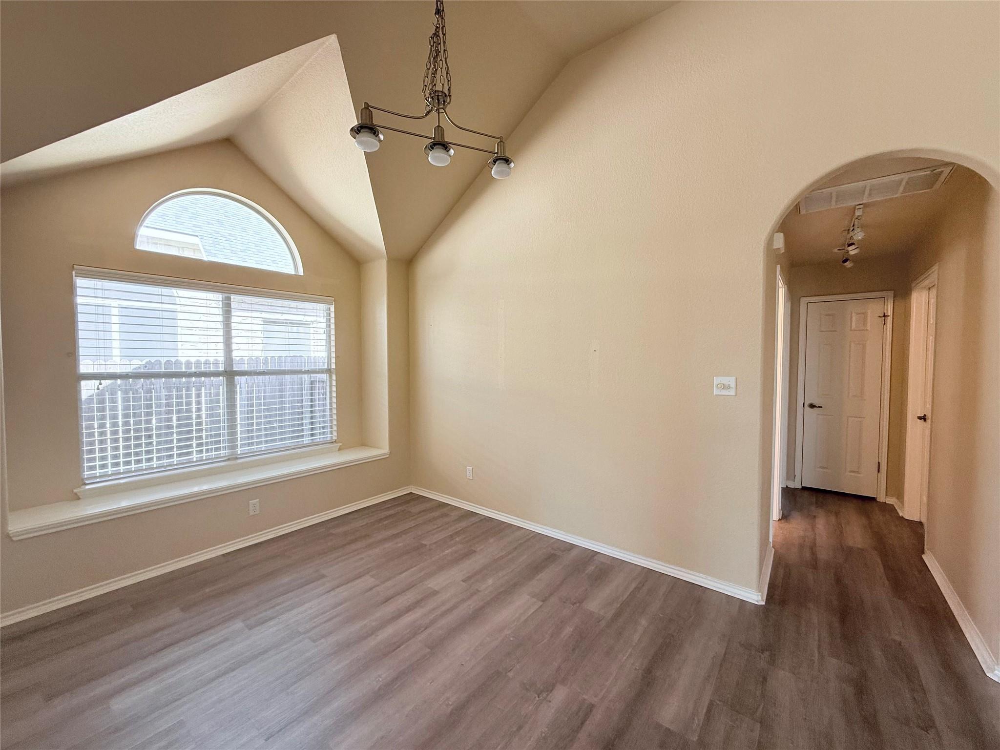 1904 Autumn Fire Dr, Cedar Park, TX 78613