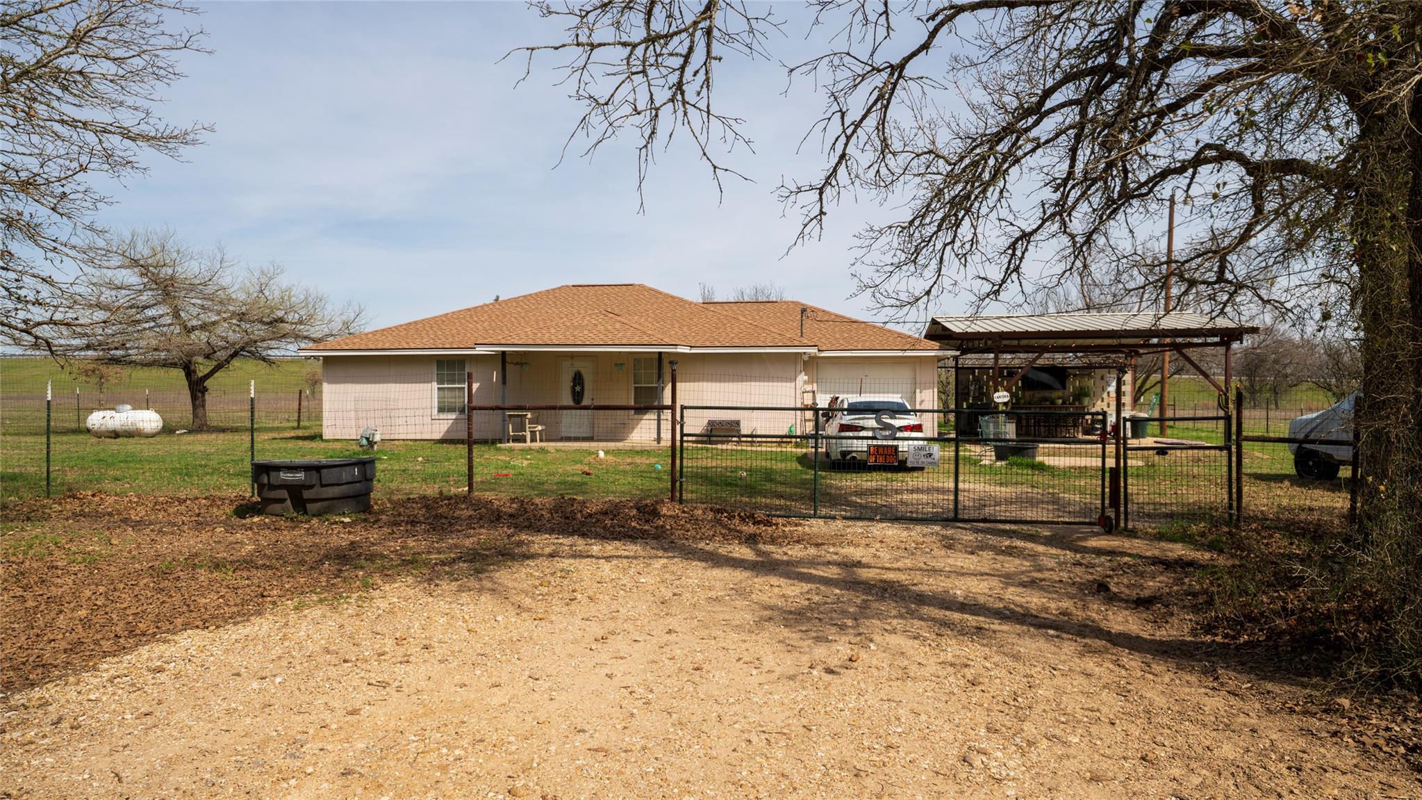 1141-A E 3rd St, Rockdale, TX 76567