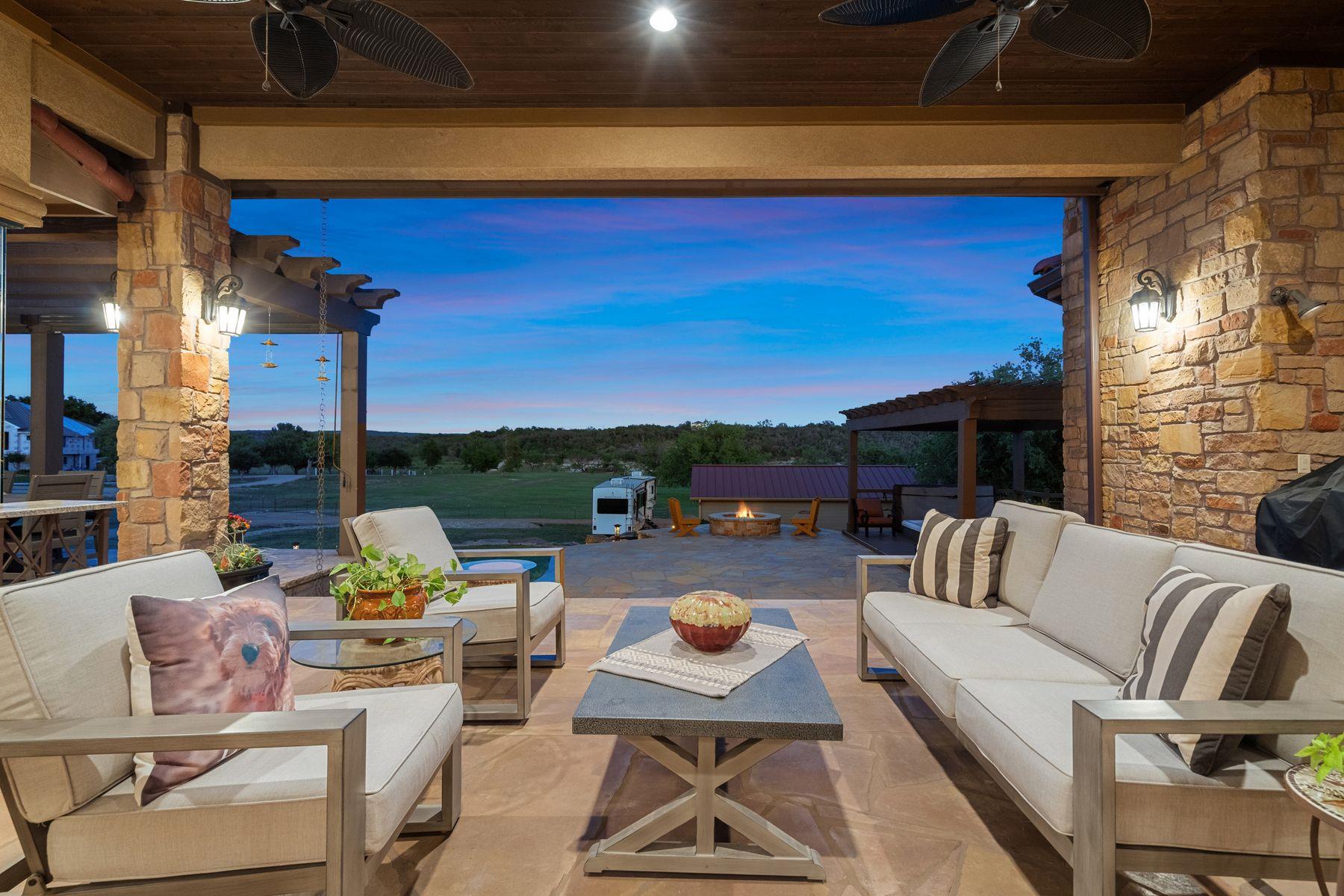 481 Chimney Cove Dr, Marble Falls, TX 78654