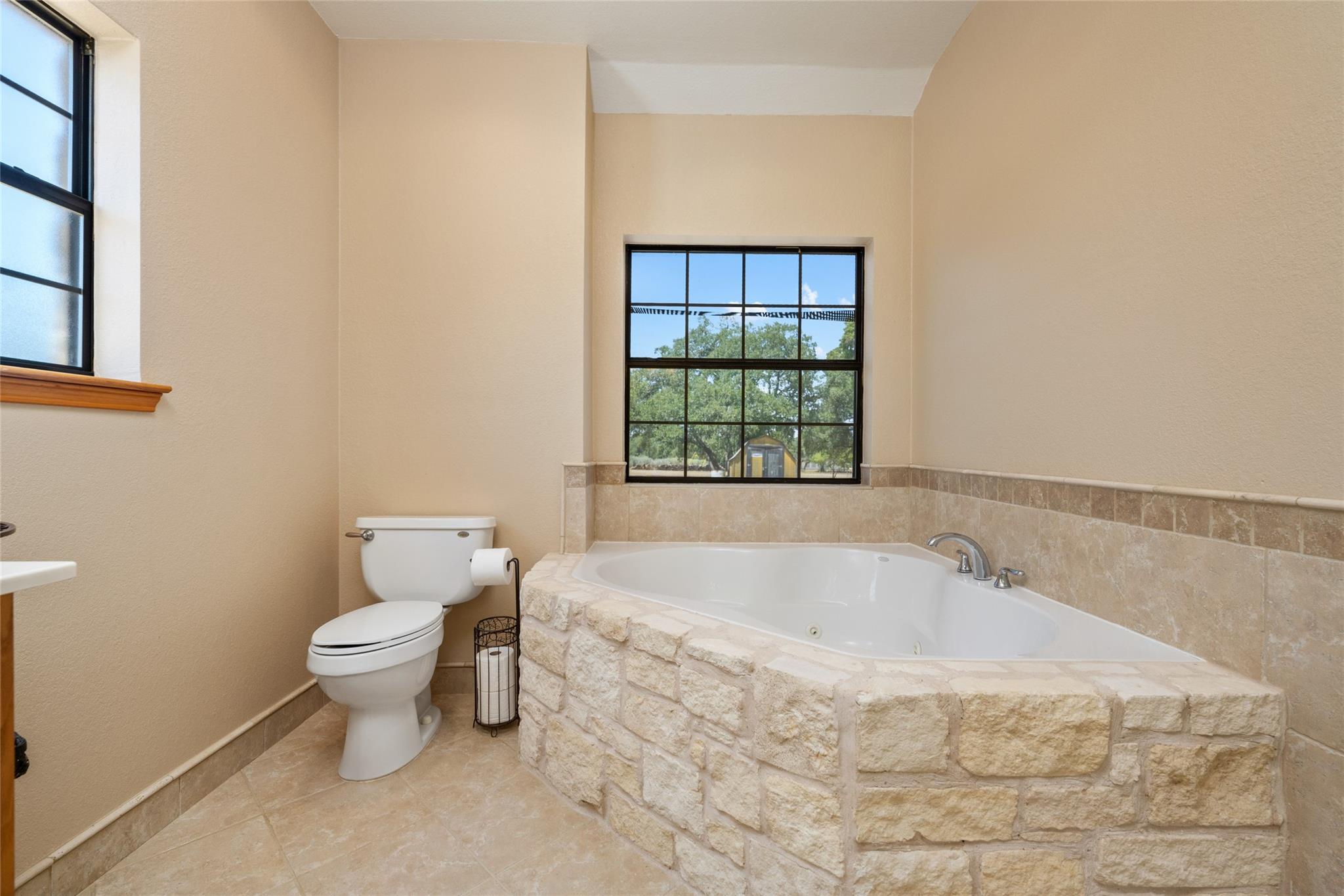 120 Craigen Rd, Liberty Hill, TX 78642