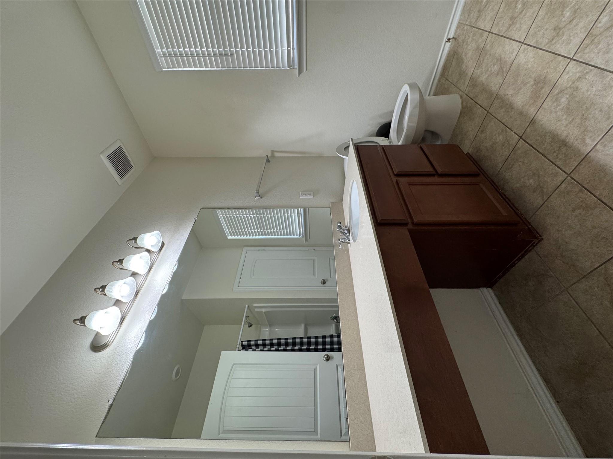 7607 Lazy Creek Dr, Austin, TX 78724