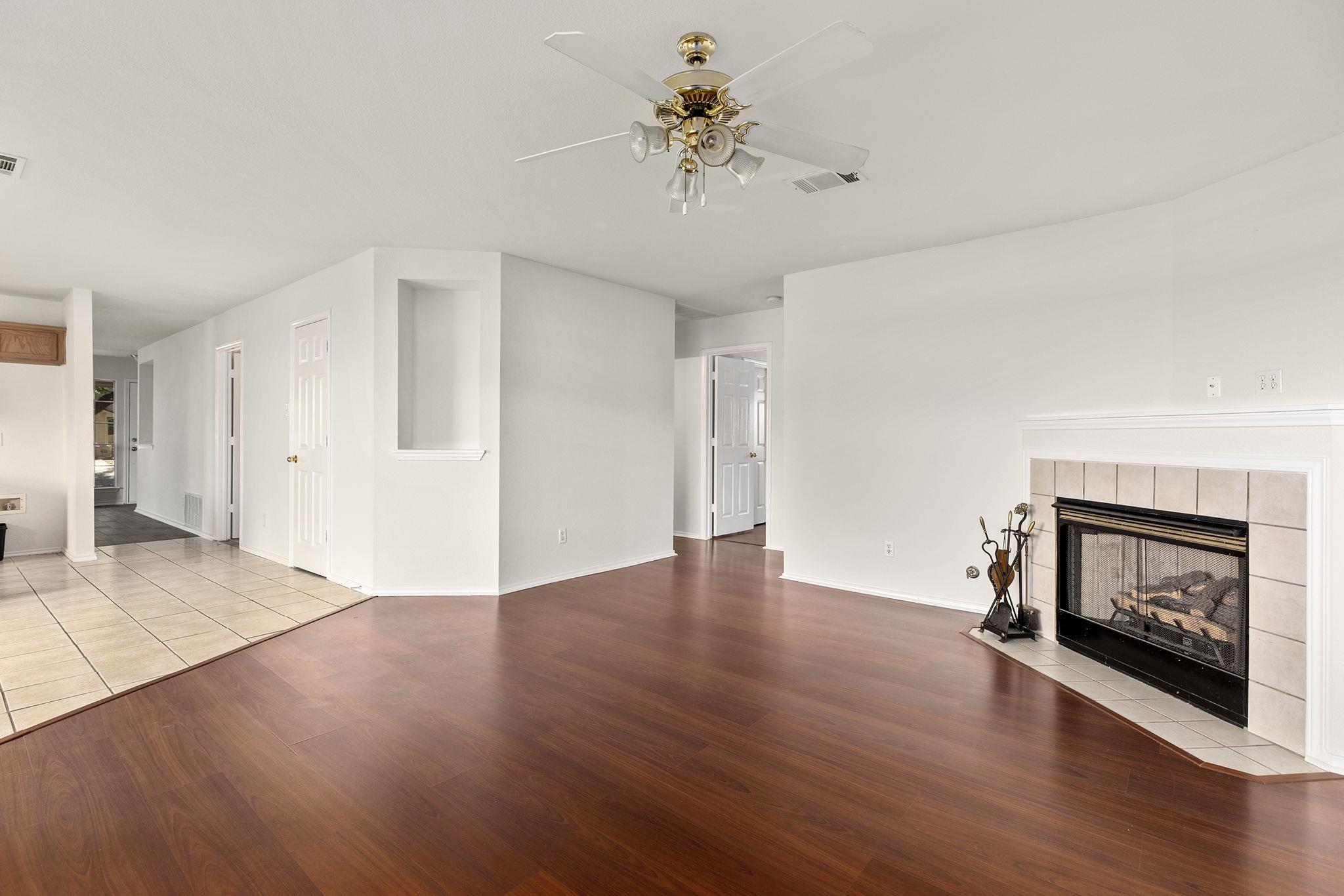 1869 Wallin Loop, Round Rock, TX 78664