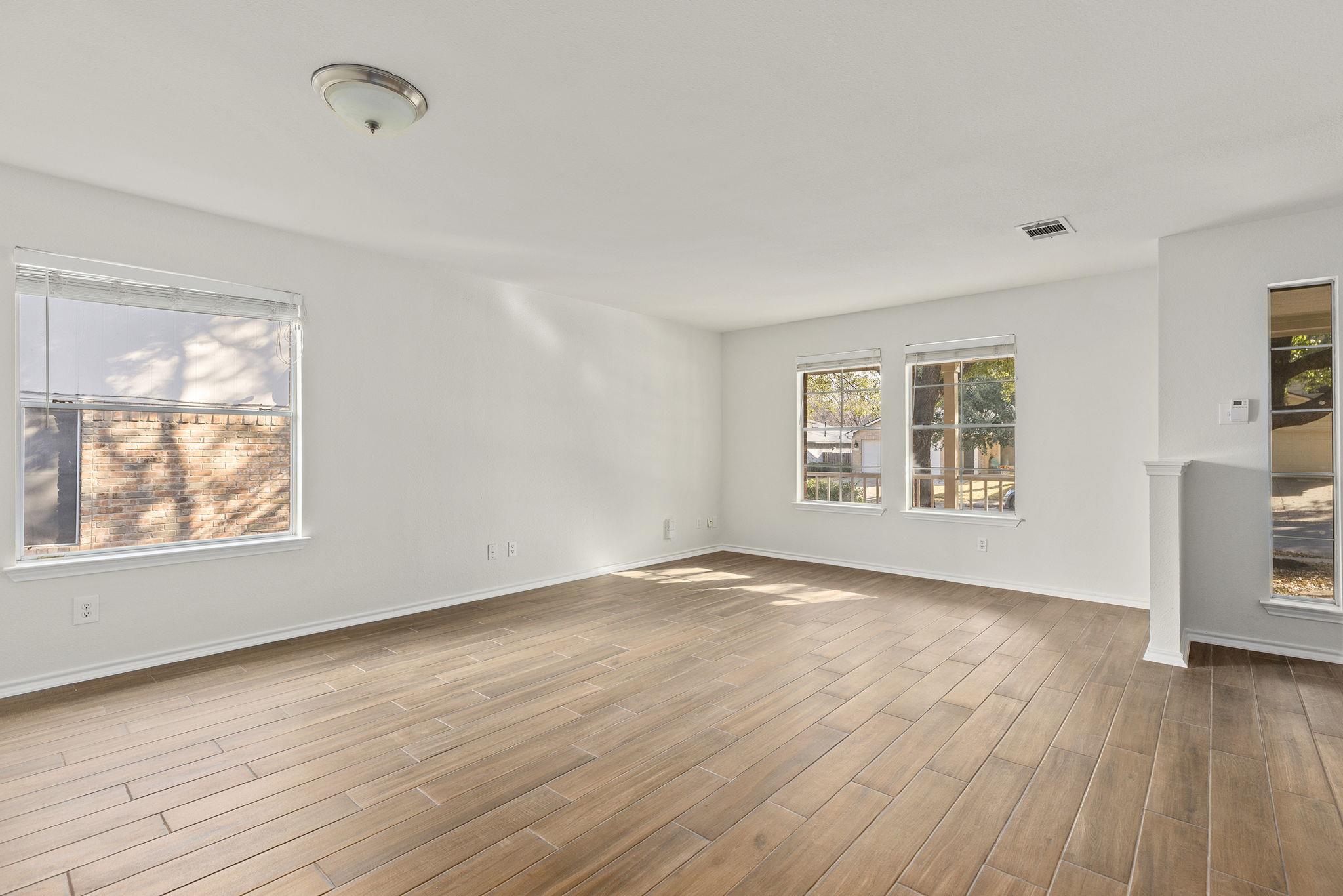 1869 Wallin Loop, Round Rock, TX 78664