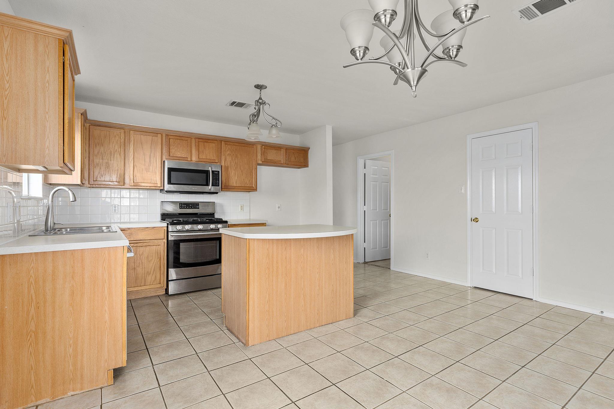 1869 Wallin Loop, Round Rock, TX 78664