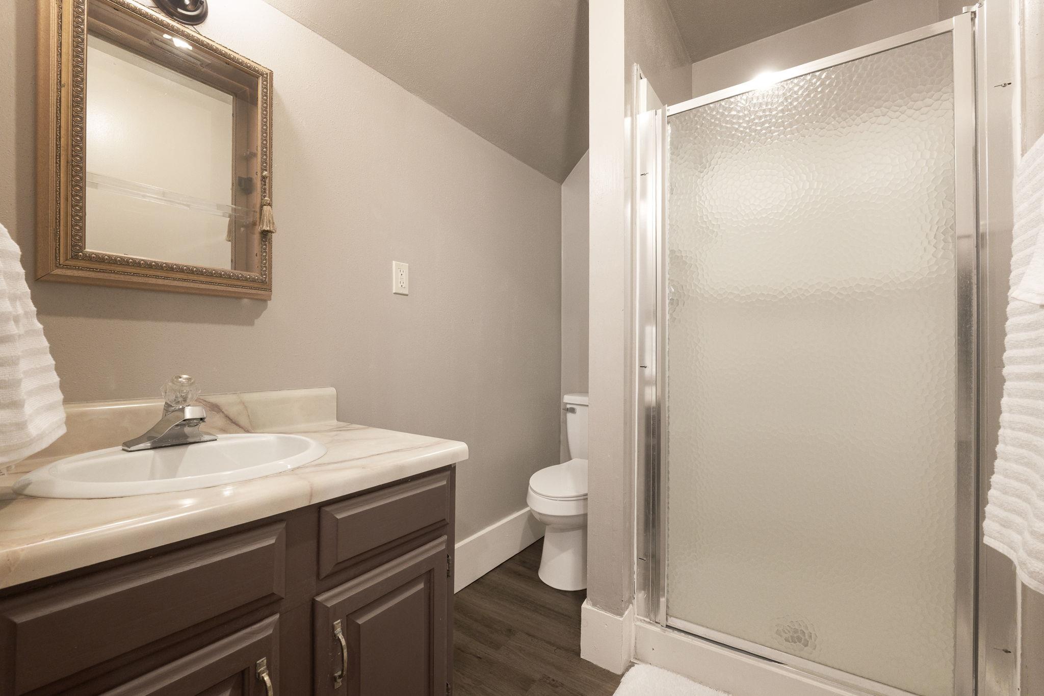 606 S Key Ave, Lampasas, TX 76550