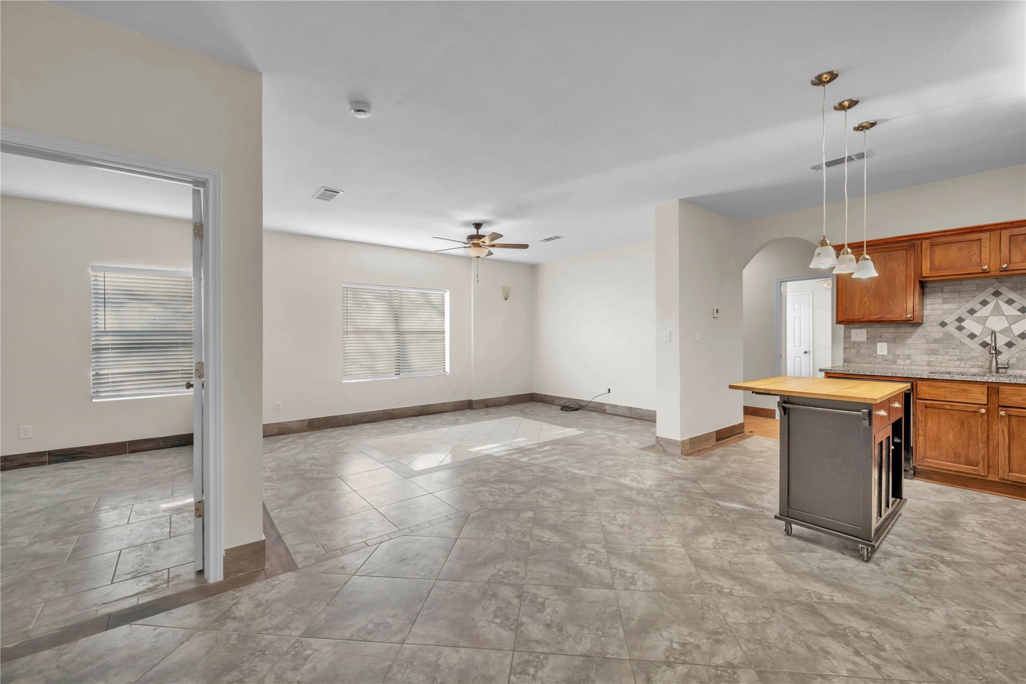 170 Interstate Dr, Buda, TX 78610