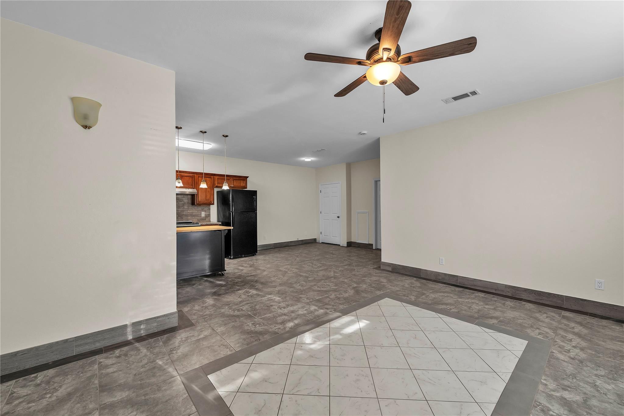 170 Interstate Dr, Buda, TX 78610