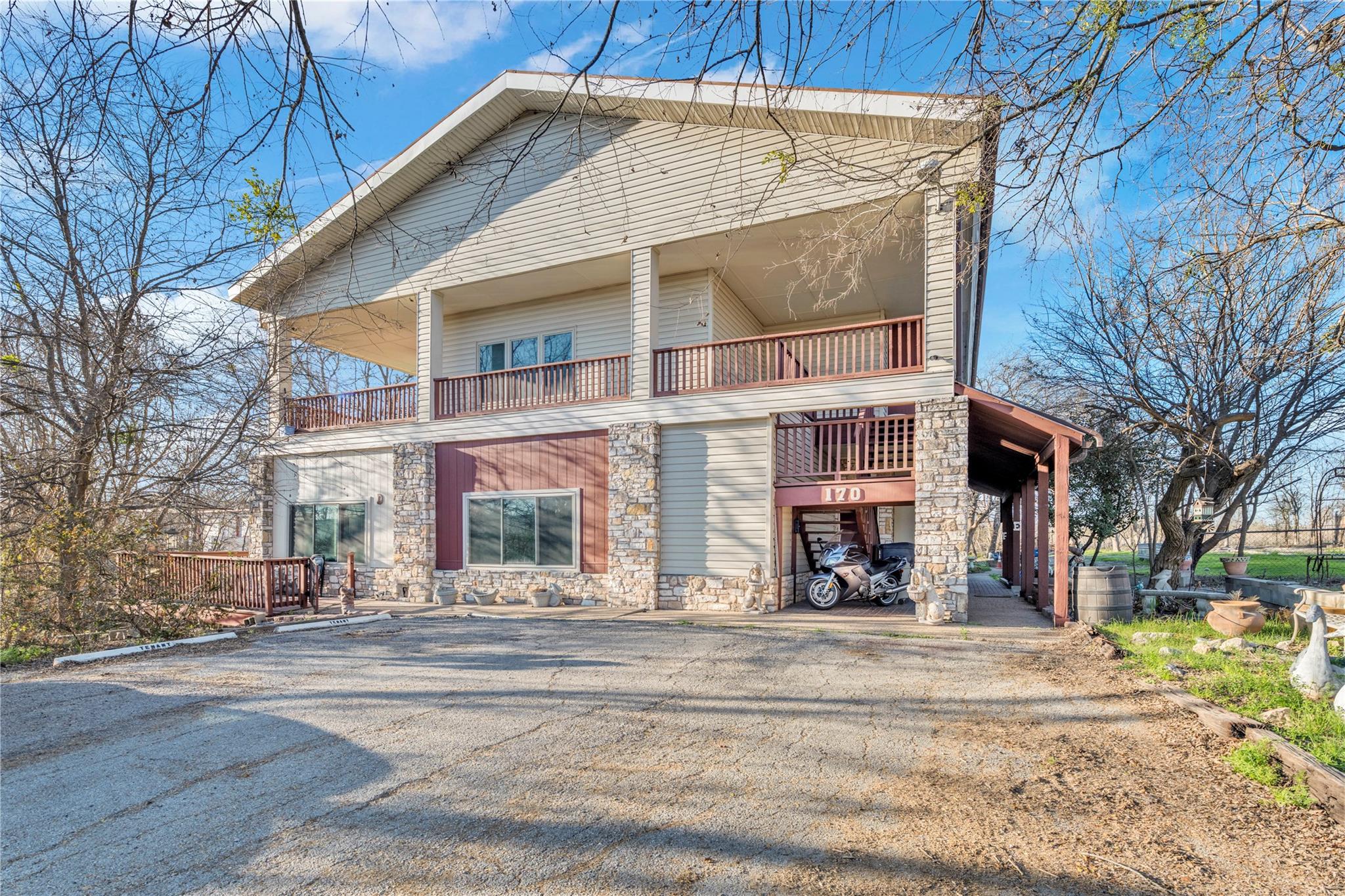 170 Interstate Dr, Buda, TX 78610