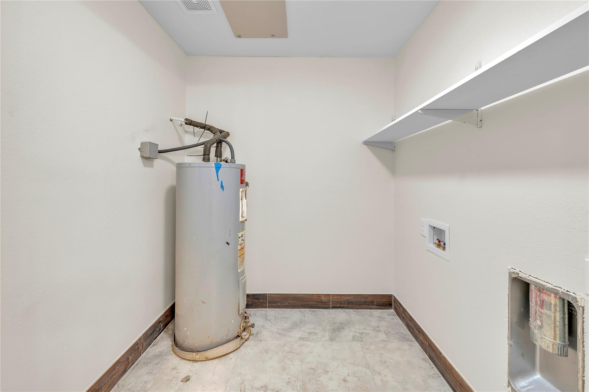 170 Interstate Dr, Buda, TX 78610